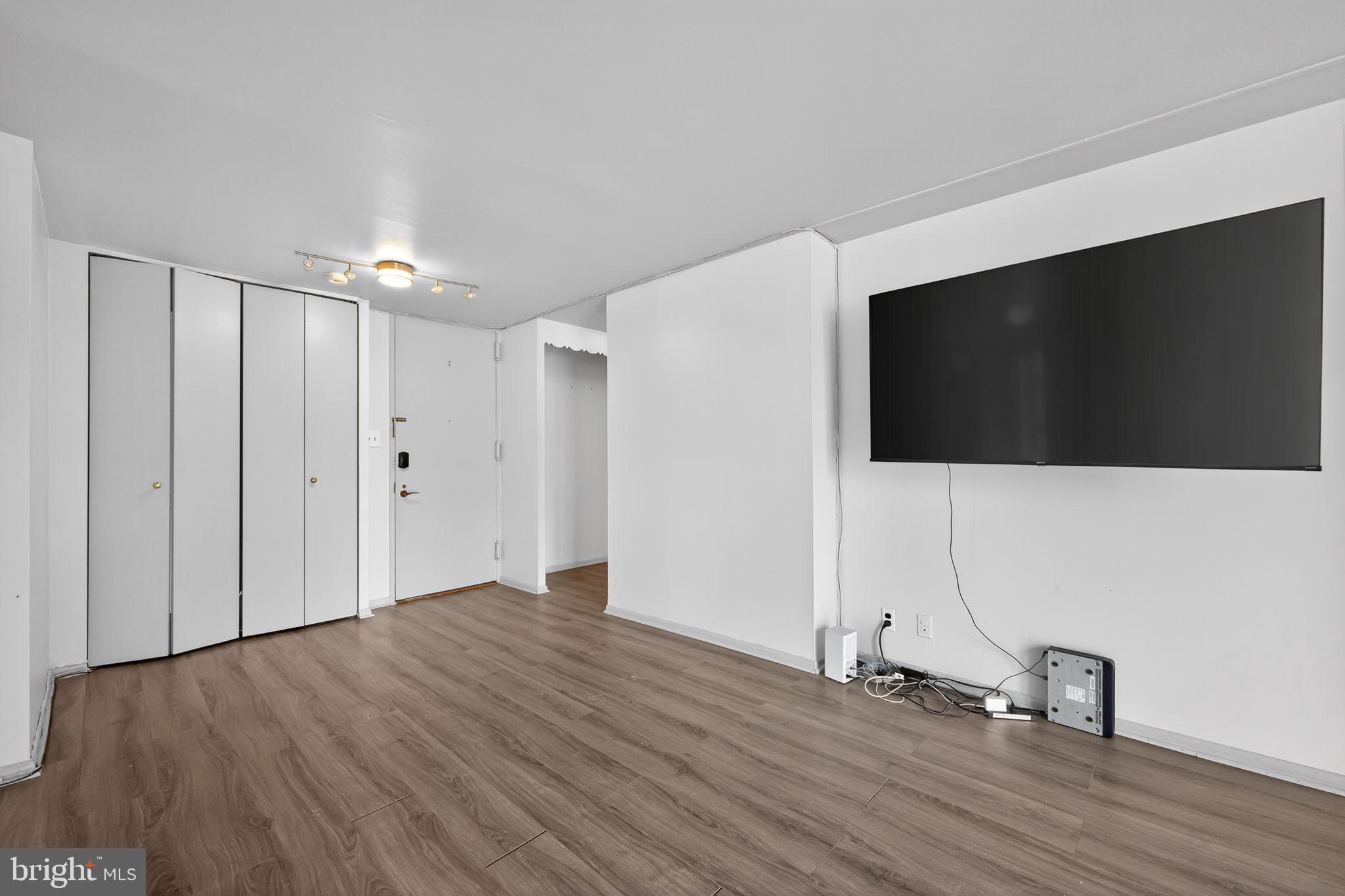 WYNNEFIELD HEIGHTS - Residential