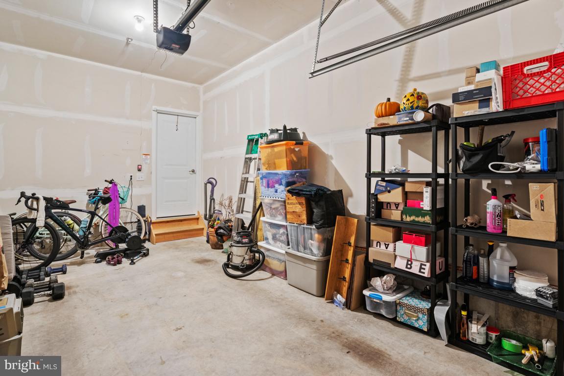 STEELPOINTE - Residential