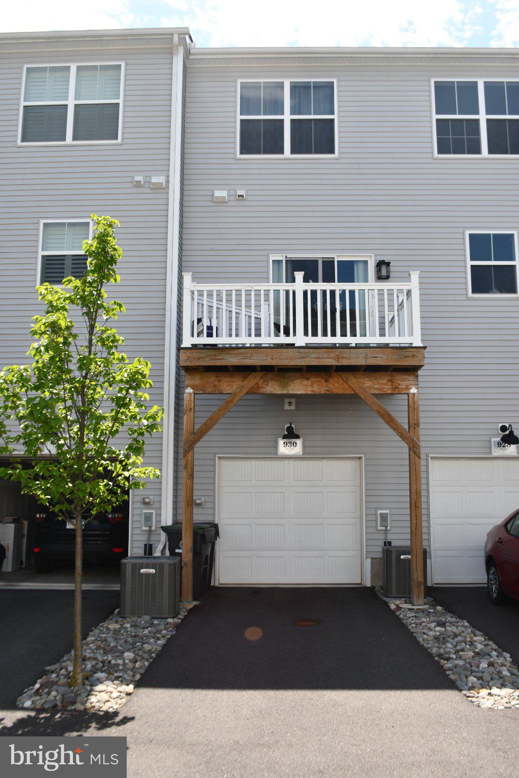 STEELPOINTE - Residential