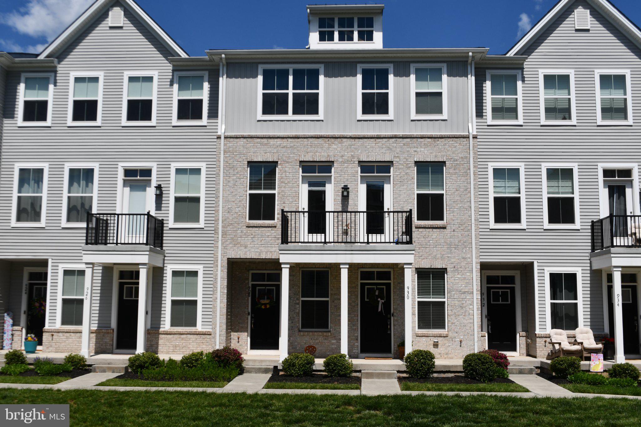 STEELPOINTE - Residential