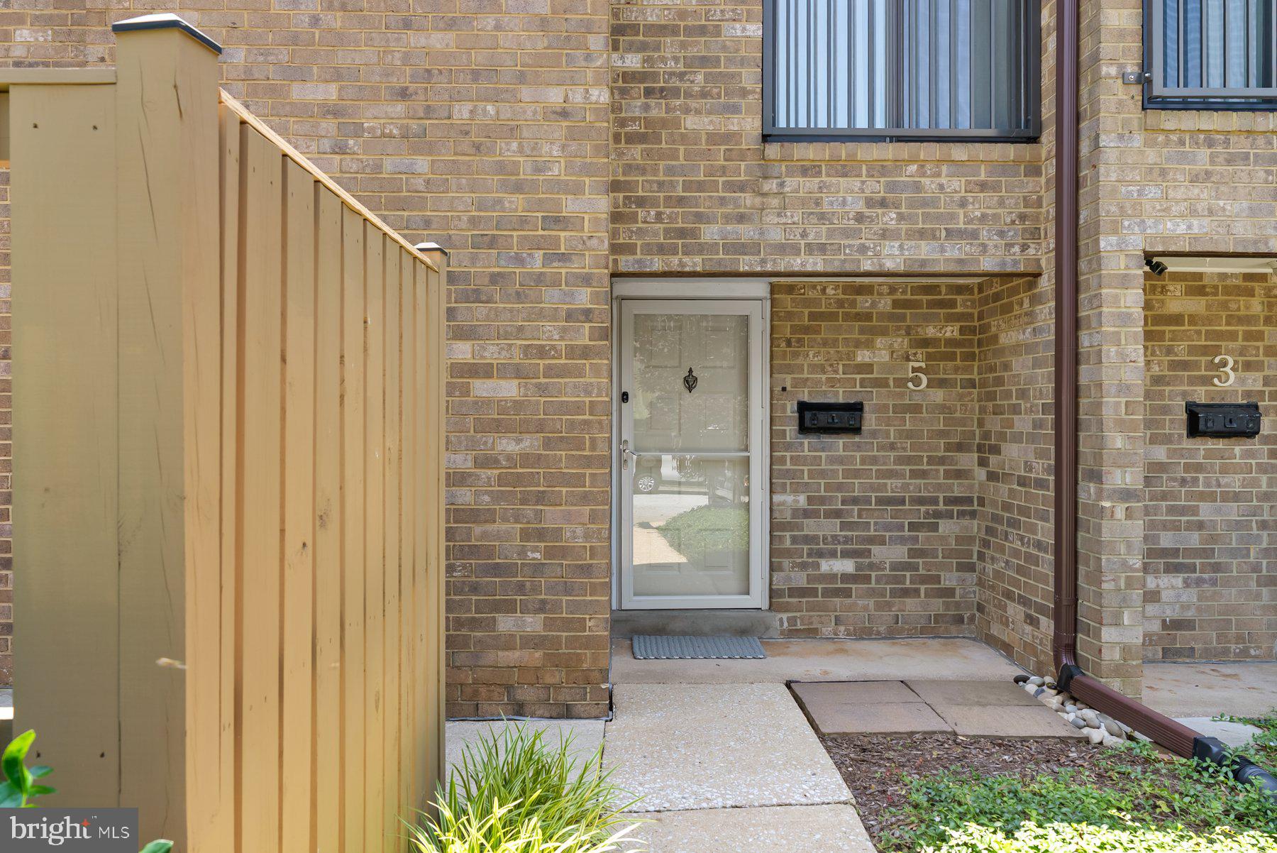 5 WIMPOLE COURT D