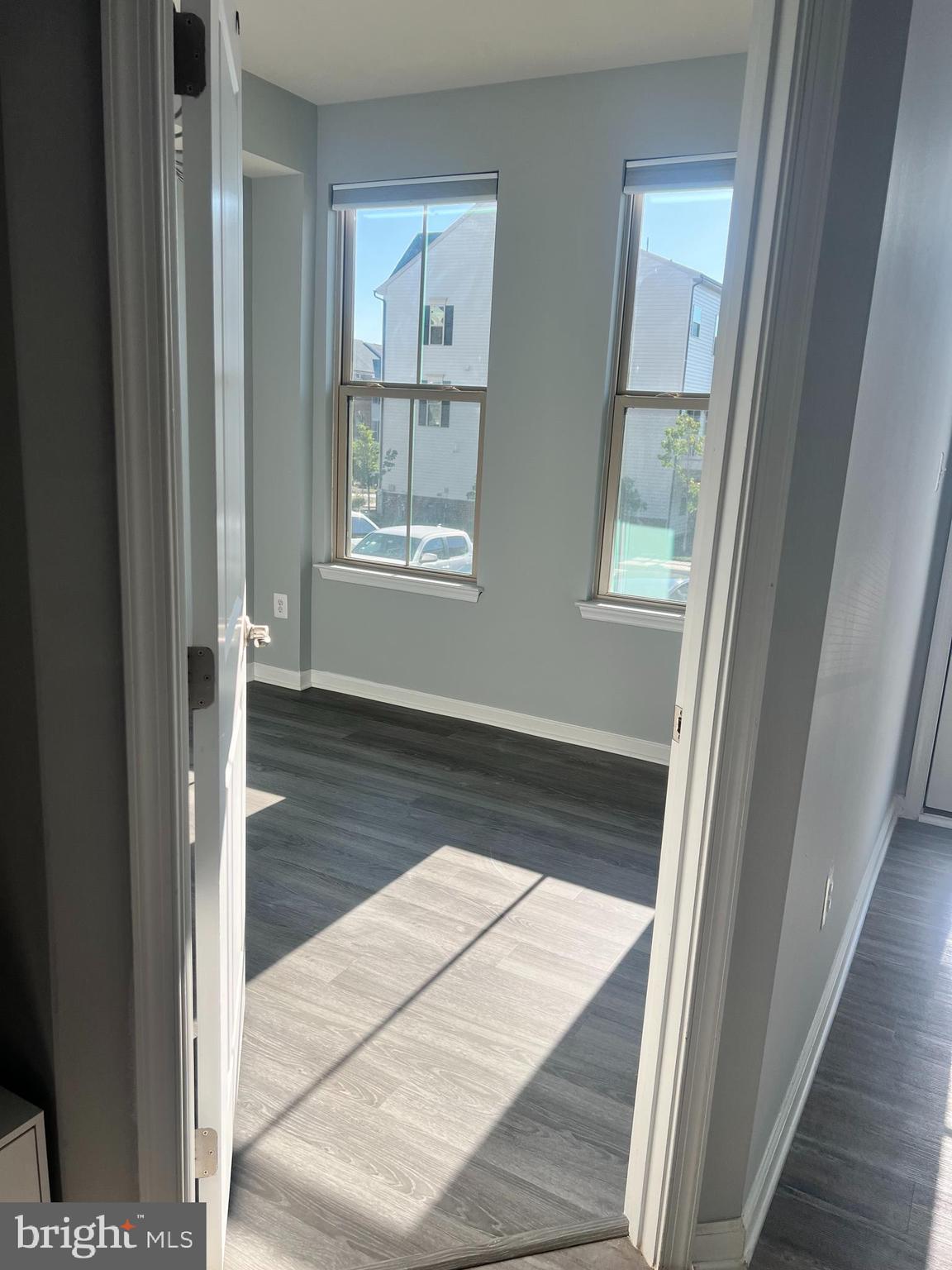 PARKSIDE - Residential Lease