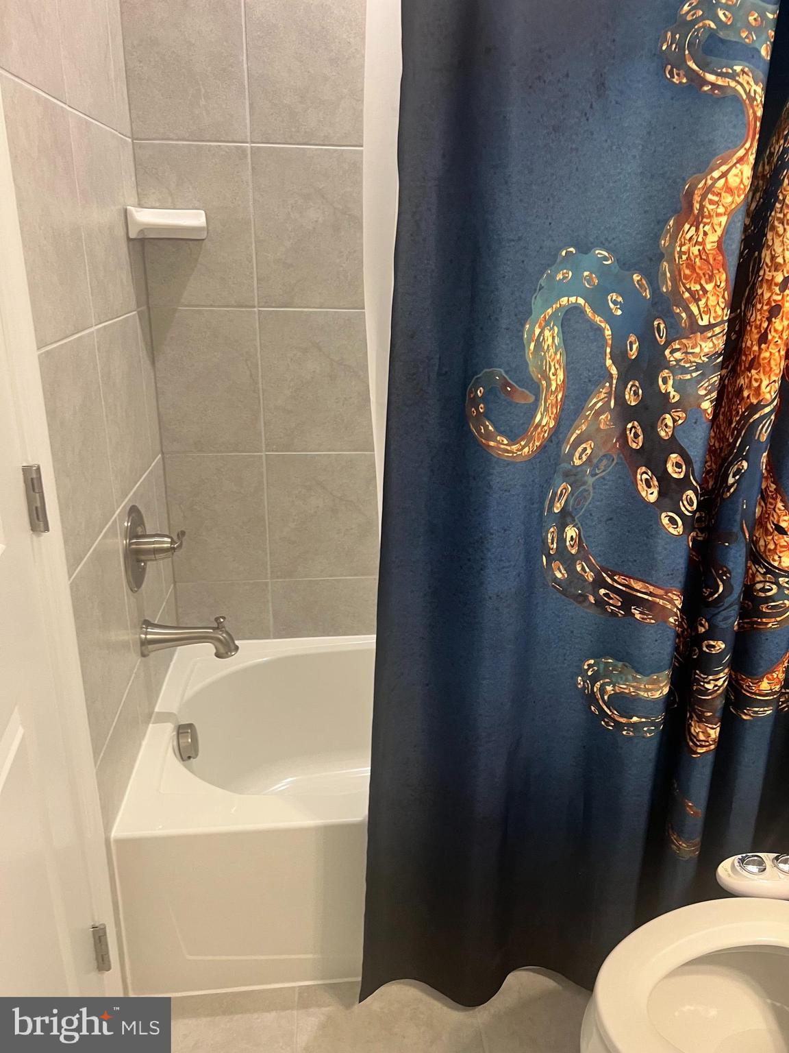 PARKSIDE - Residential Lease