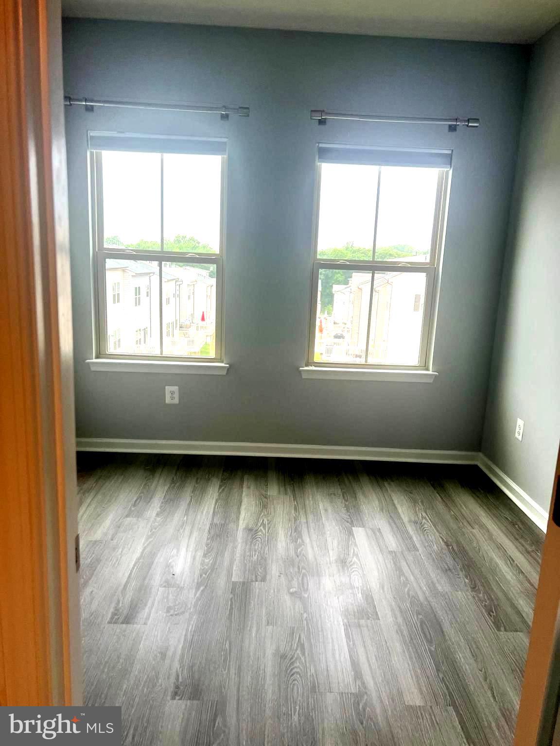 PARKSIDE - Residential Lease