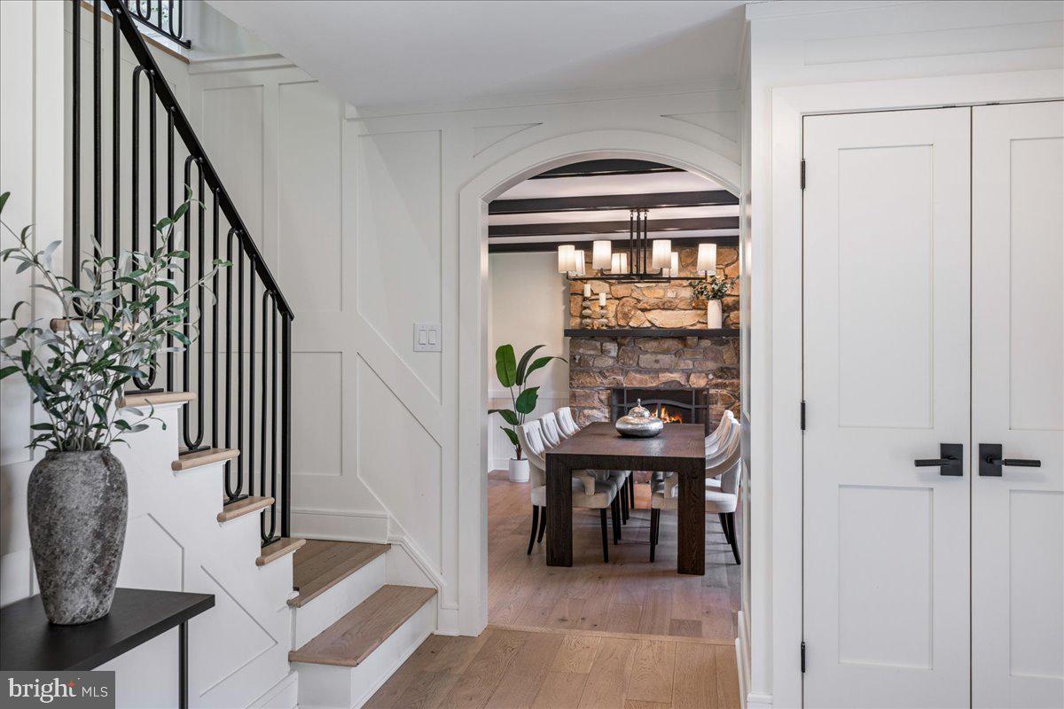5978 SHETLAND DRIVE