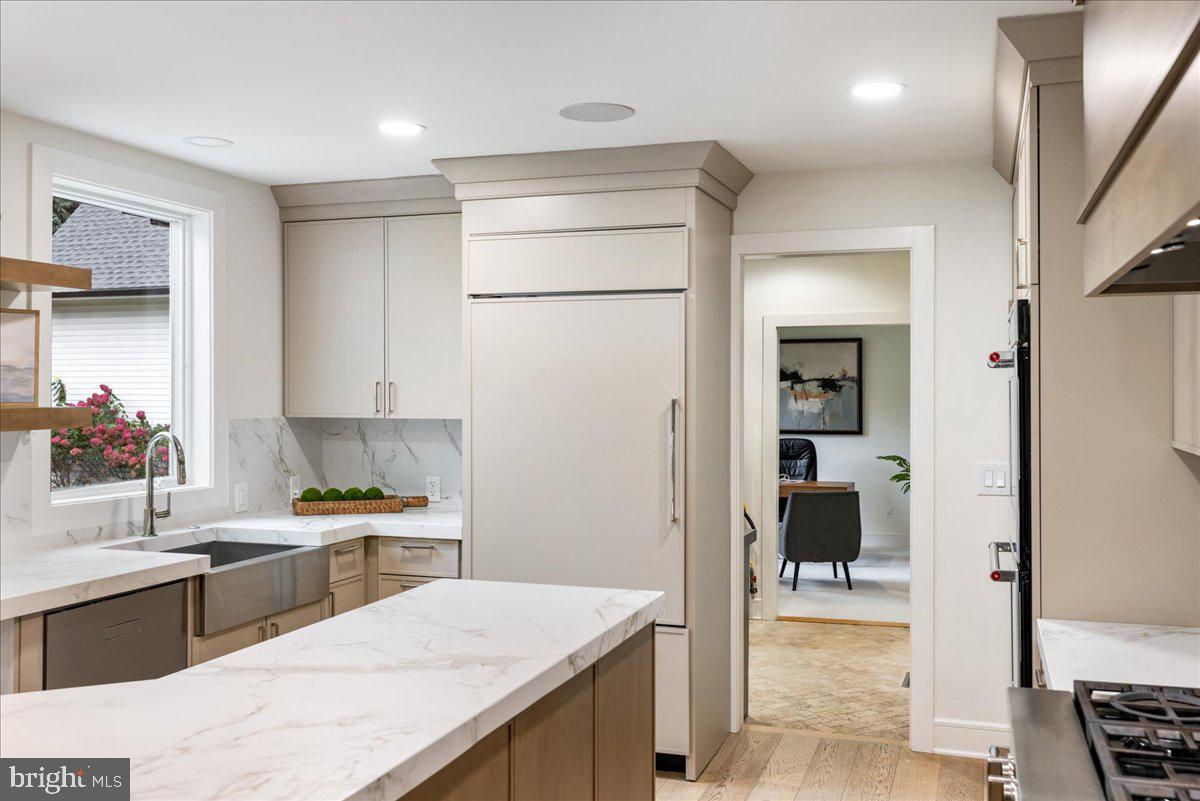 SOLEBURY FARMS EST - Residential