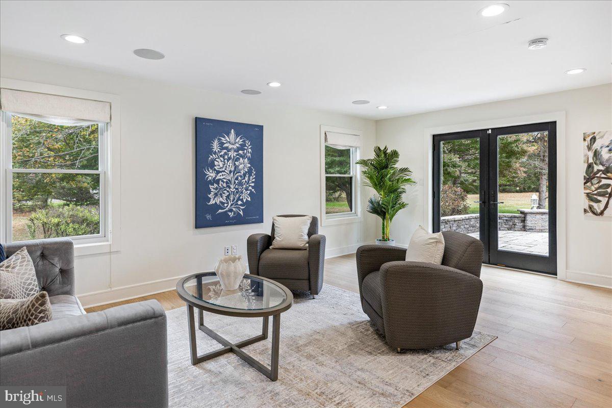 SOLEBURY FARMS EST - Residential