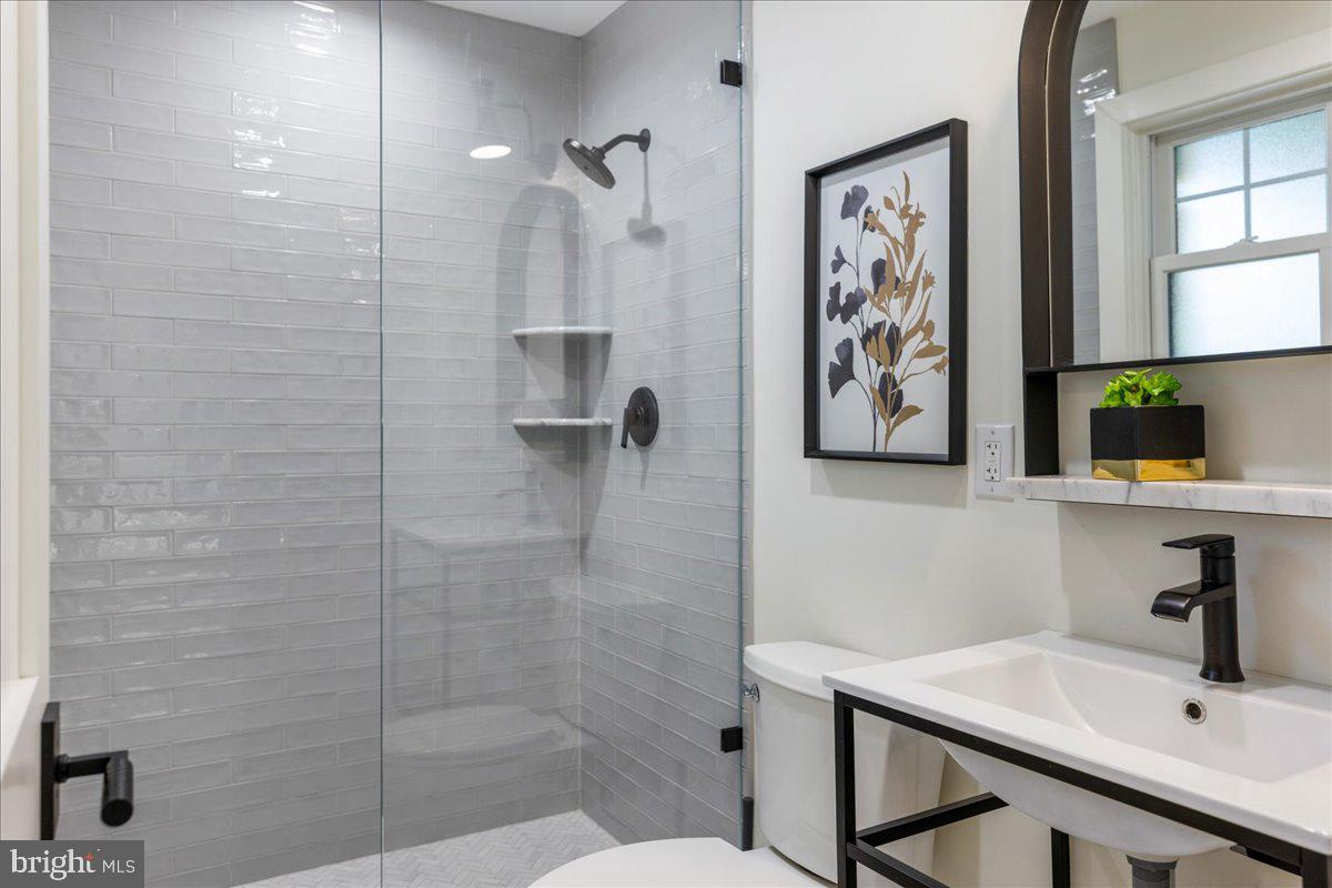 SOLEBURY FARMS EST - Residential