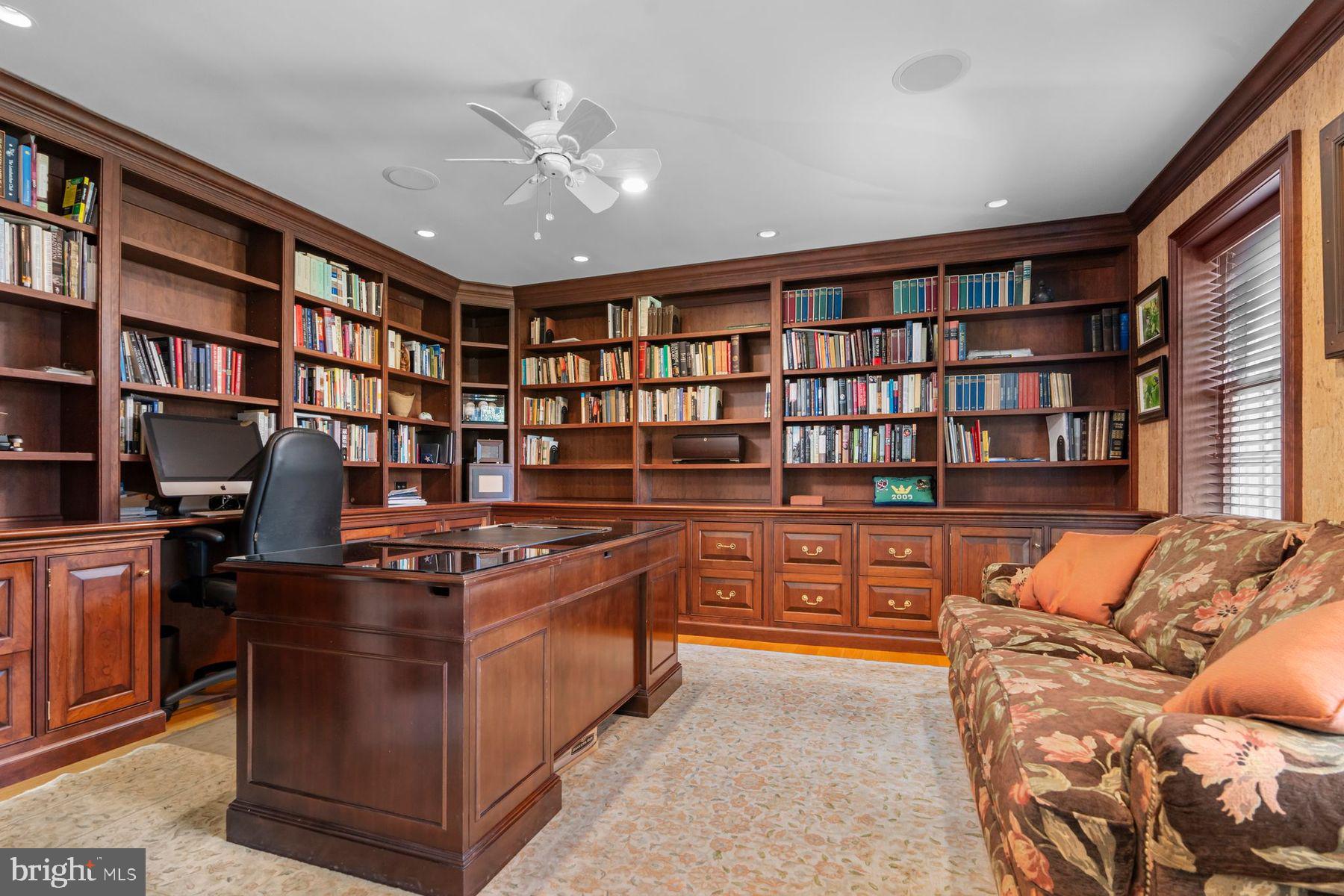 1017 LORIEN DRIVE