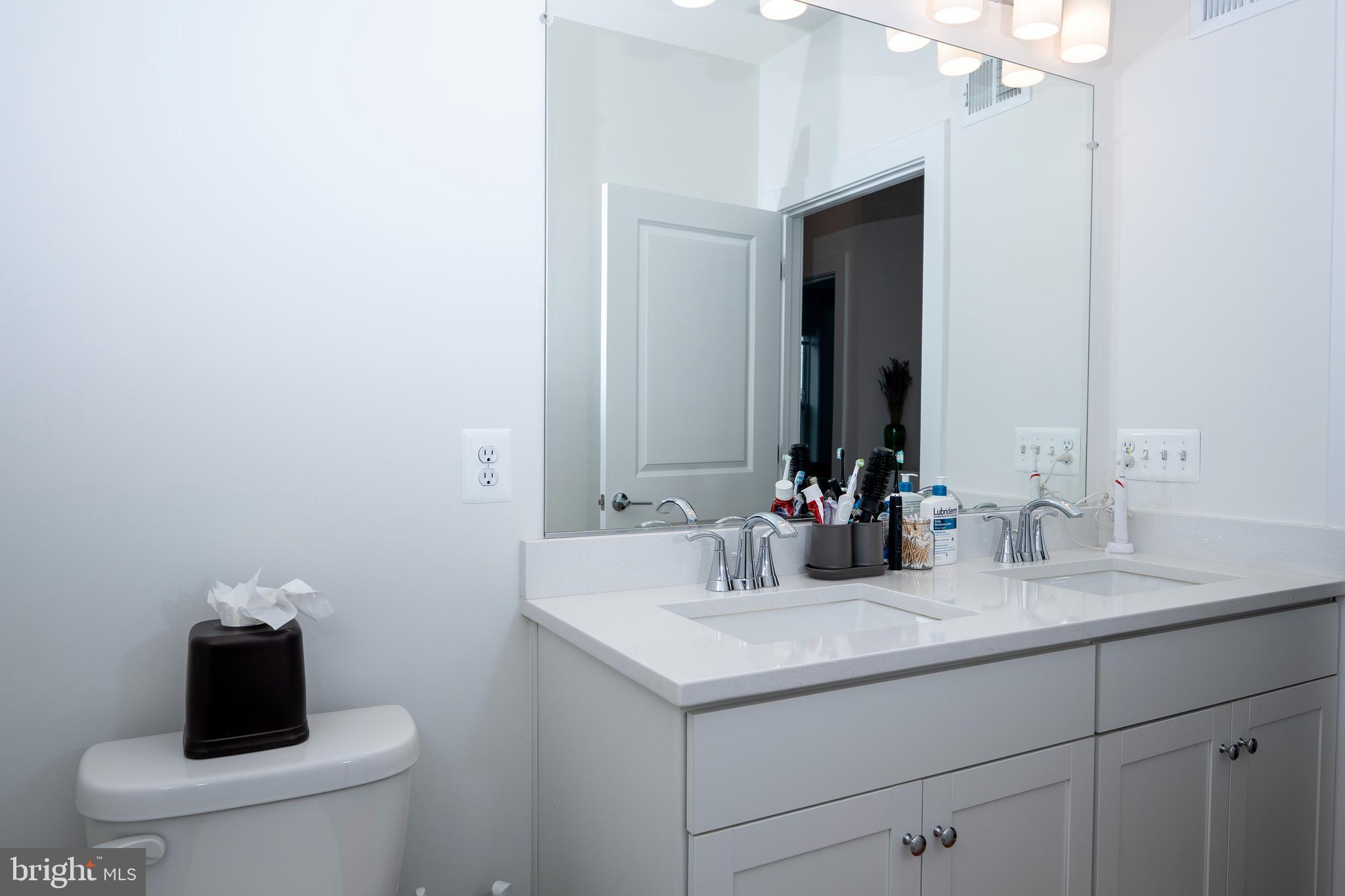 FARMSTEAD DISTRICT - Residential