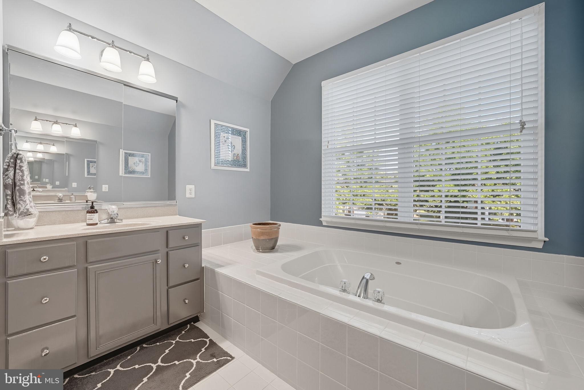 DOMINION VALLEY COUNTRY CLUB - Residential