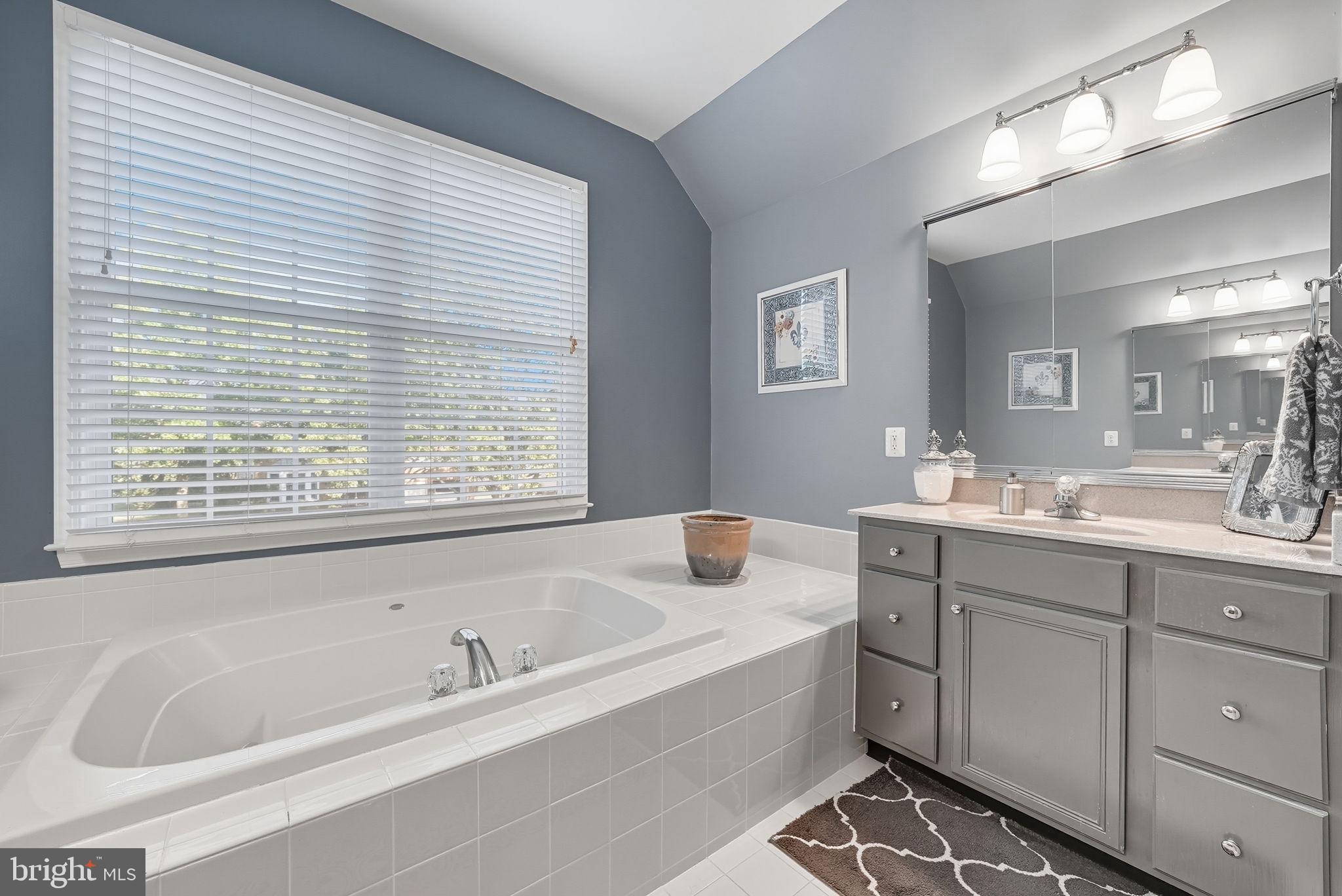 DOMINION VALLEY COUNTRY CLUB - Residential