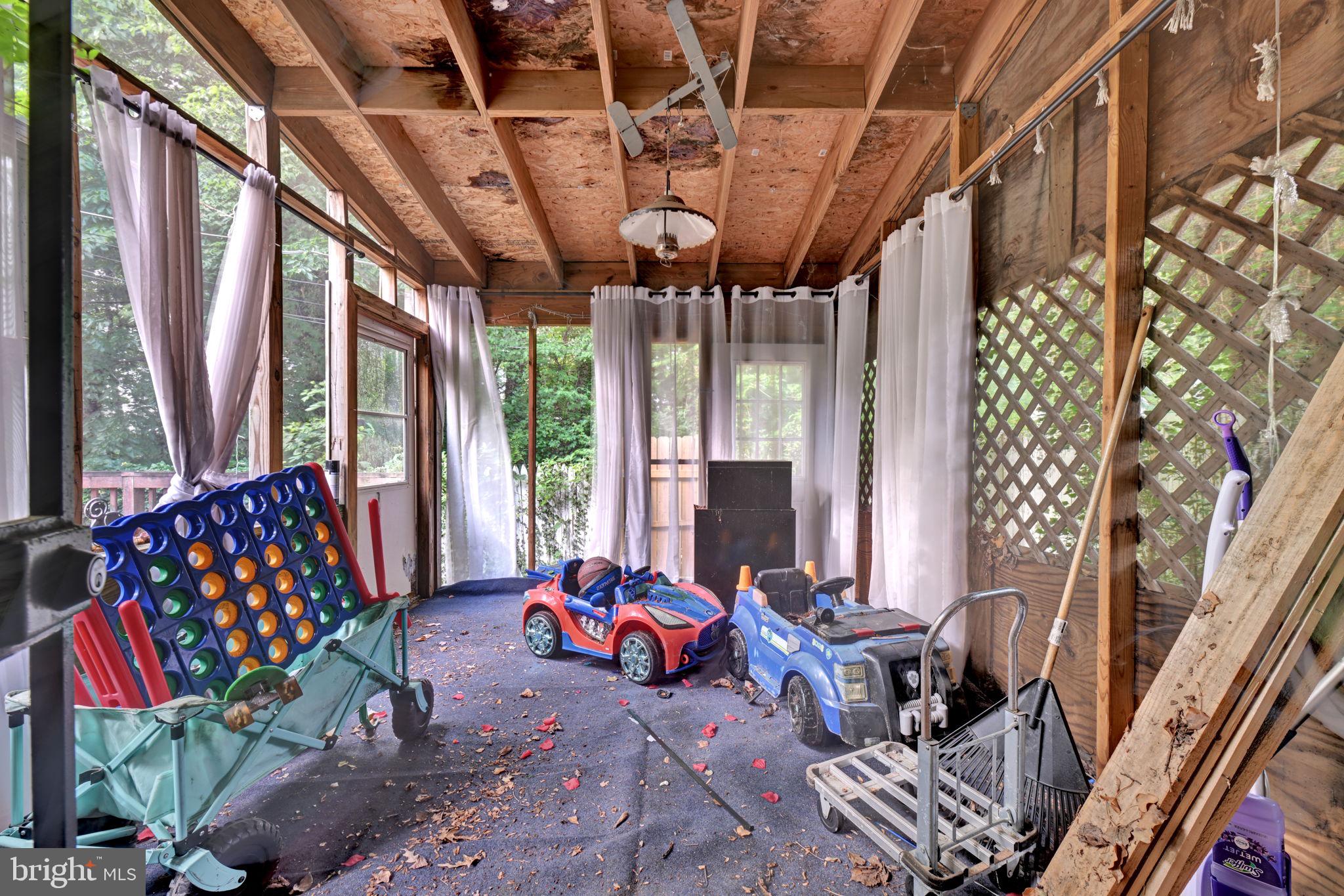 DIANNA WOODS - Residential