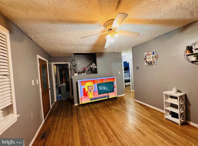 LOGAN VILLAGE - Residential