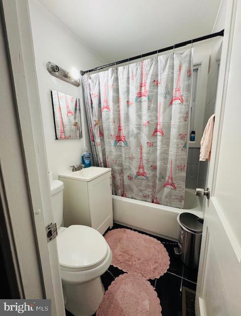 LOGAN VILLAGE - Residential