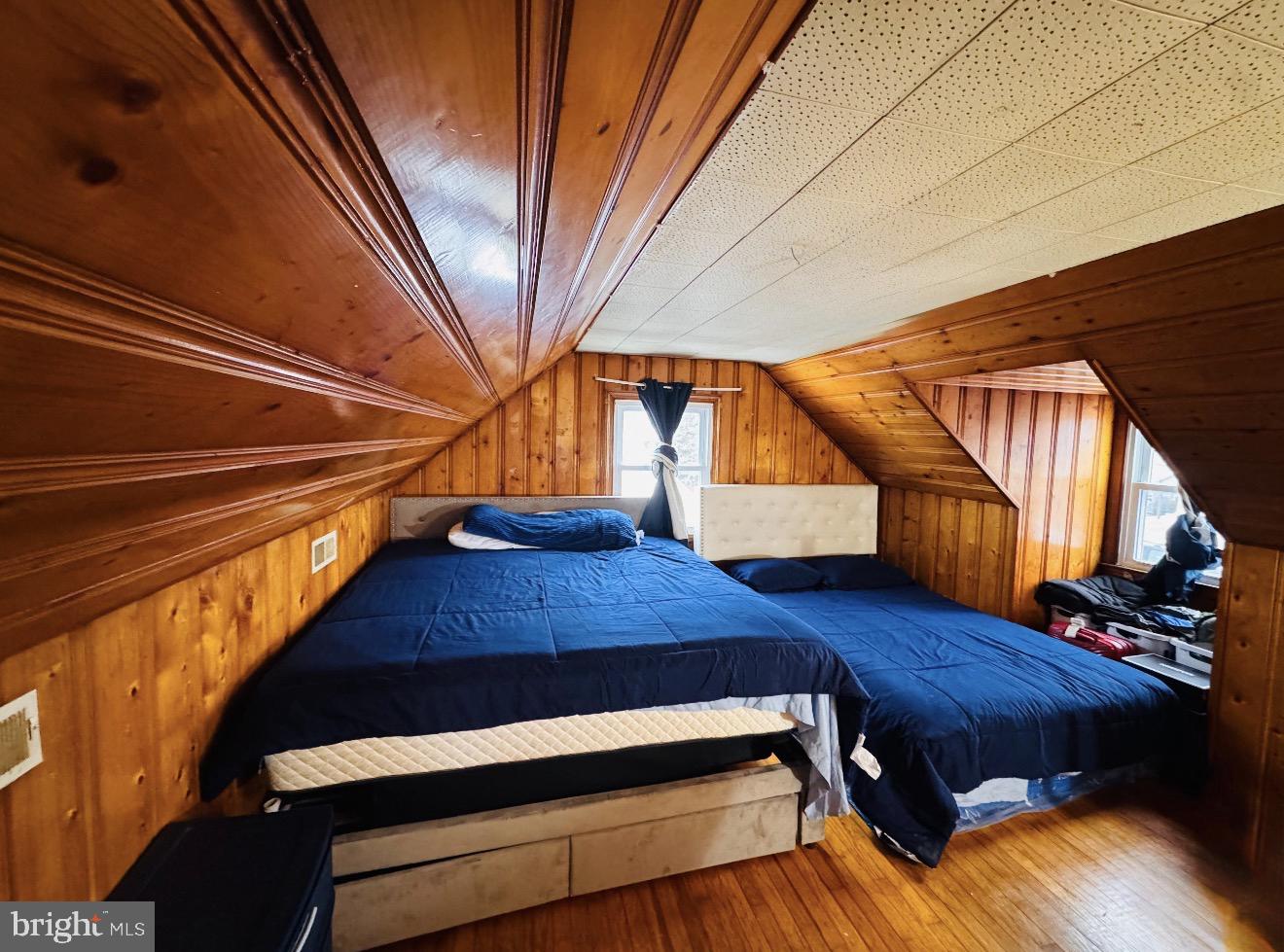 LOGAN VILLAGE - Residential