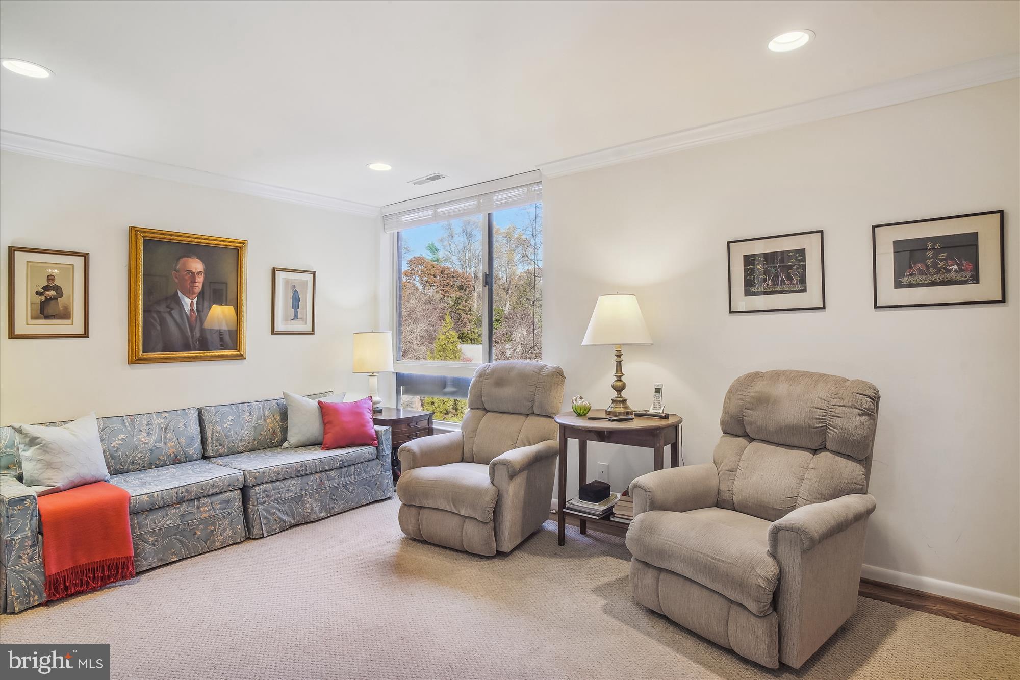 SUMNER VILLAGE - Residential