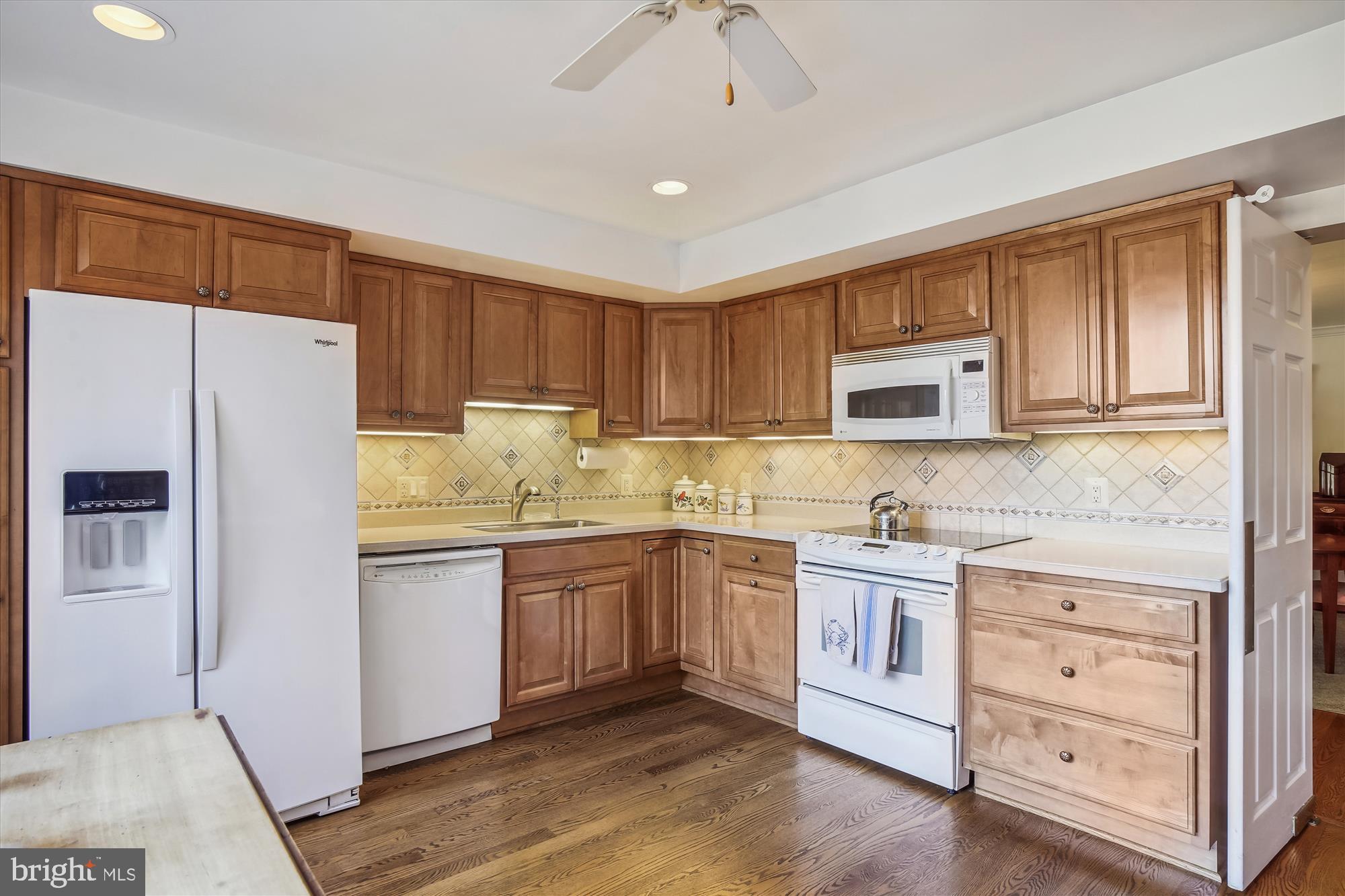 SUMNER VILLAGE - Residential