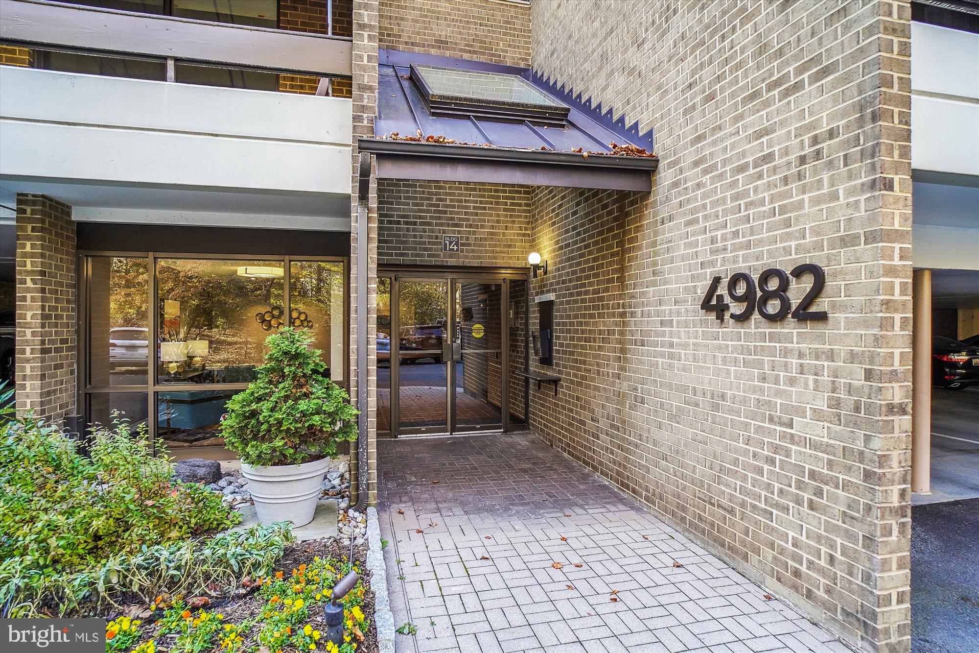 SUMNER VILLAGE - Residential