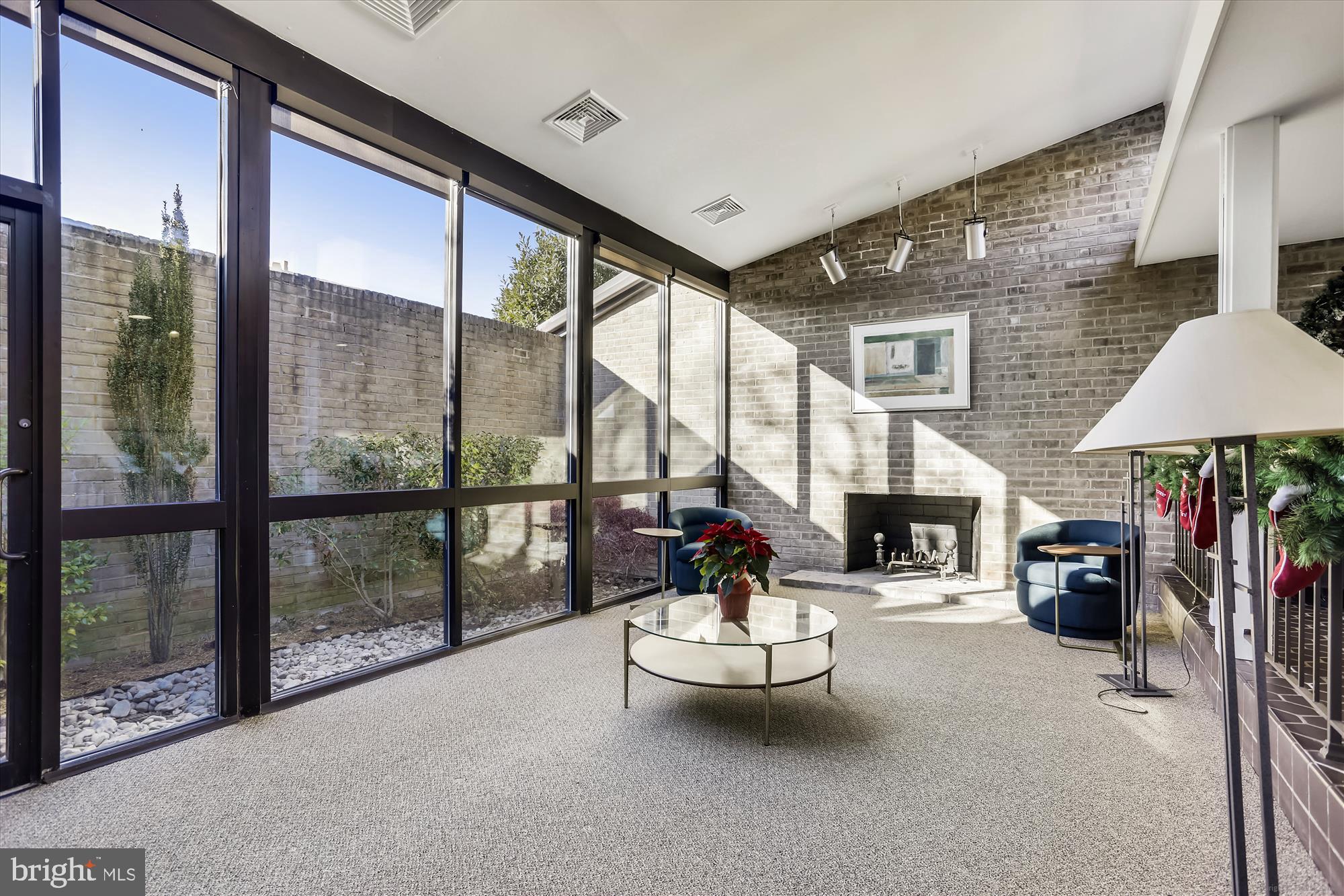 SUMNER VILLAGE - Residential