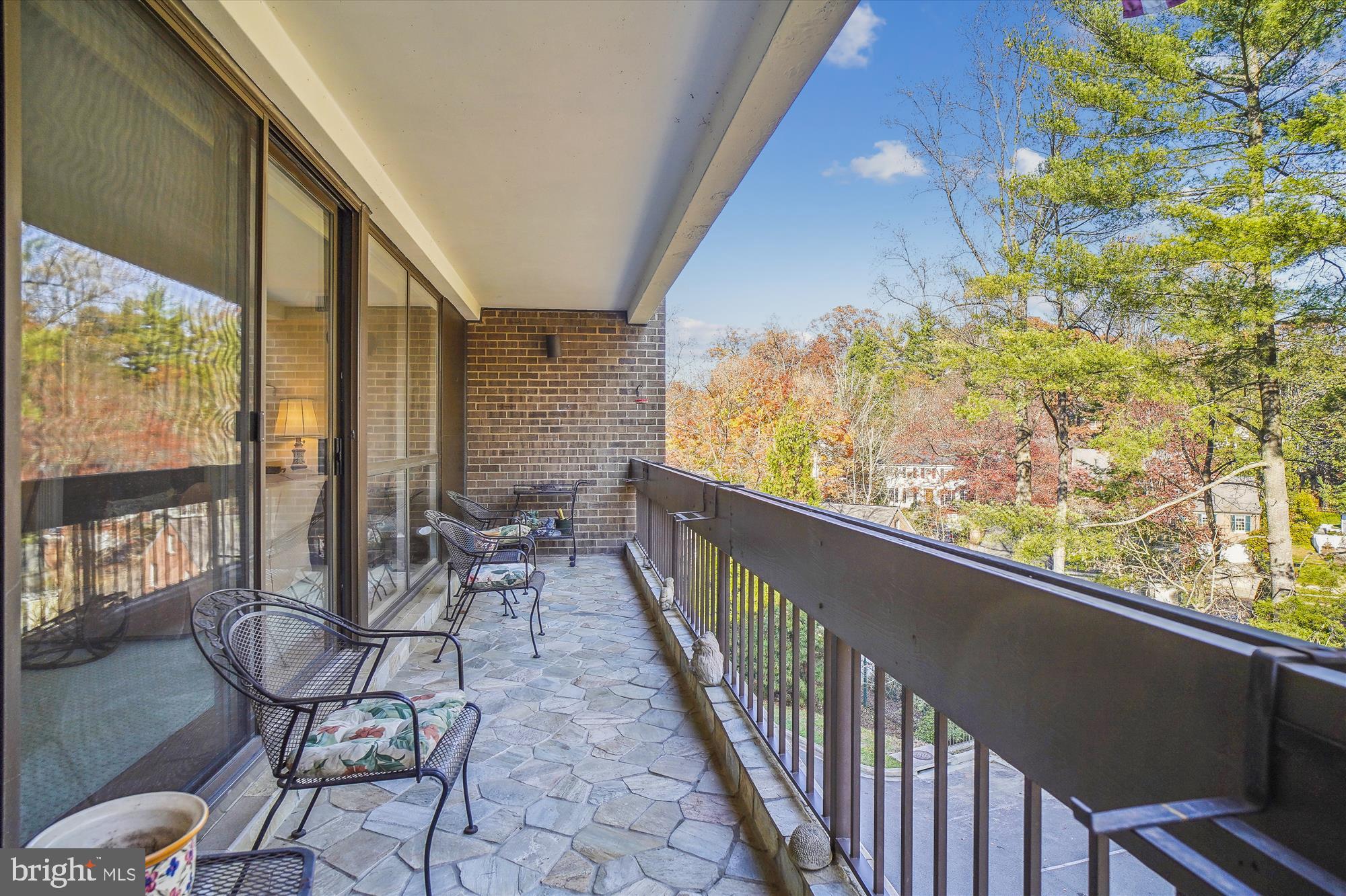 SUMNER VILLAGE - Residential