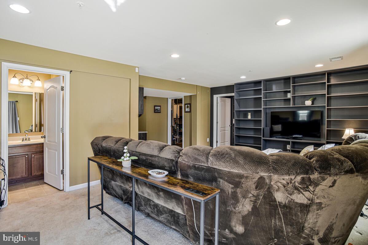 ST CHARLES GLENEAGLES - Residential