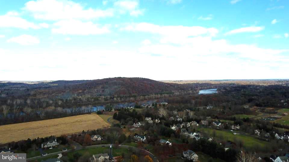 RIVER CROSSING - Residential