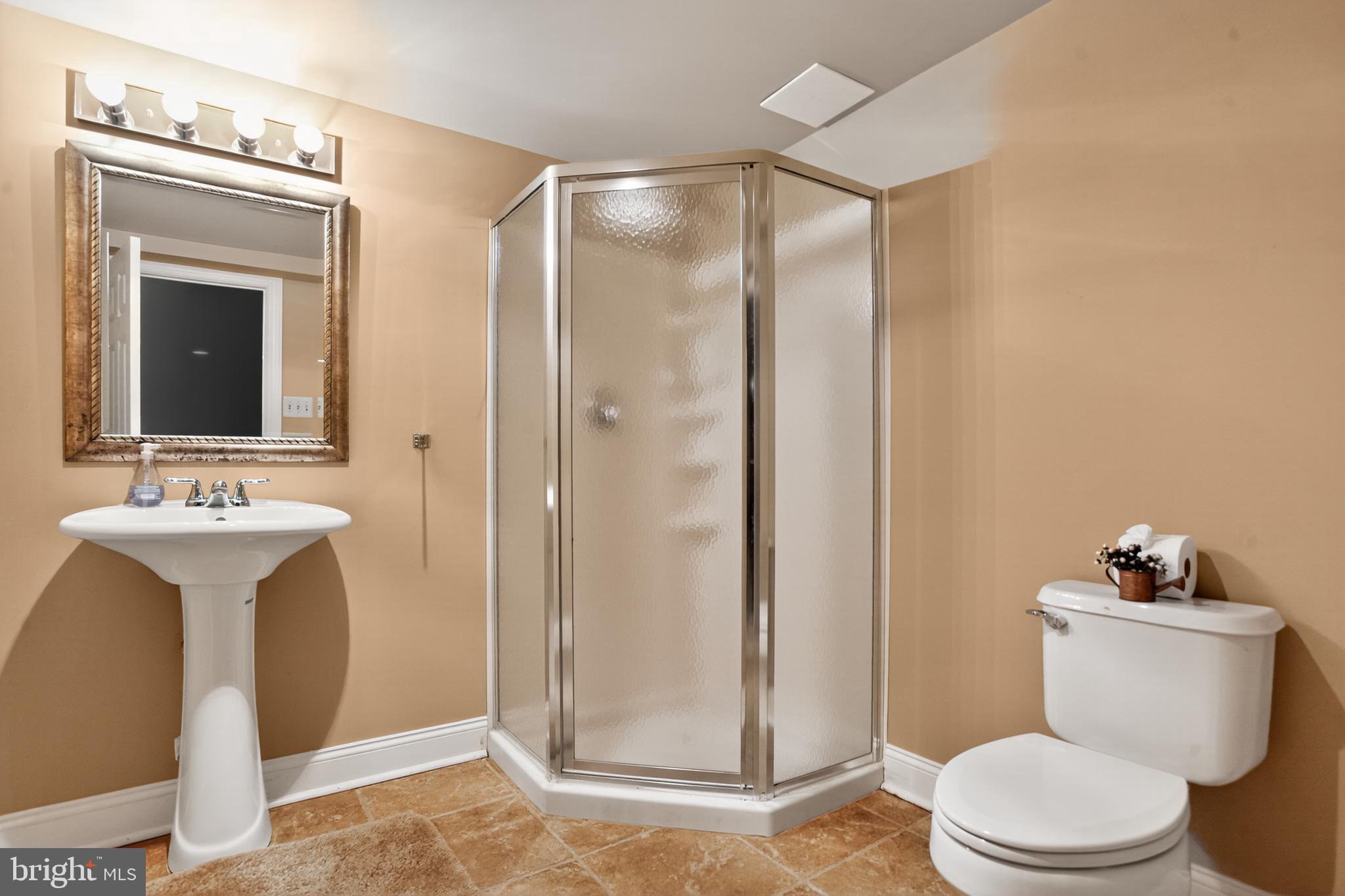 RIVER CROSSING - Residential