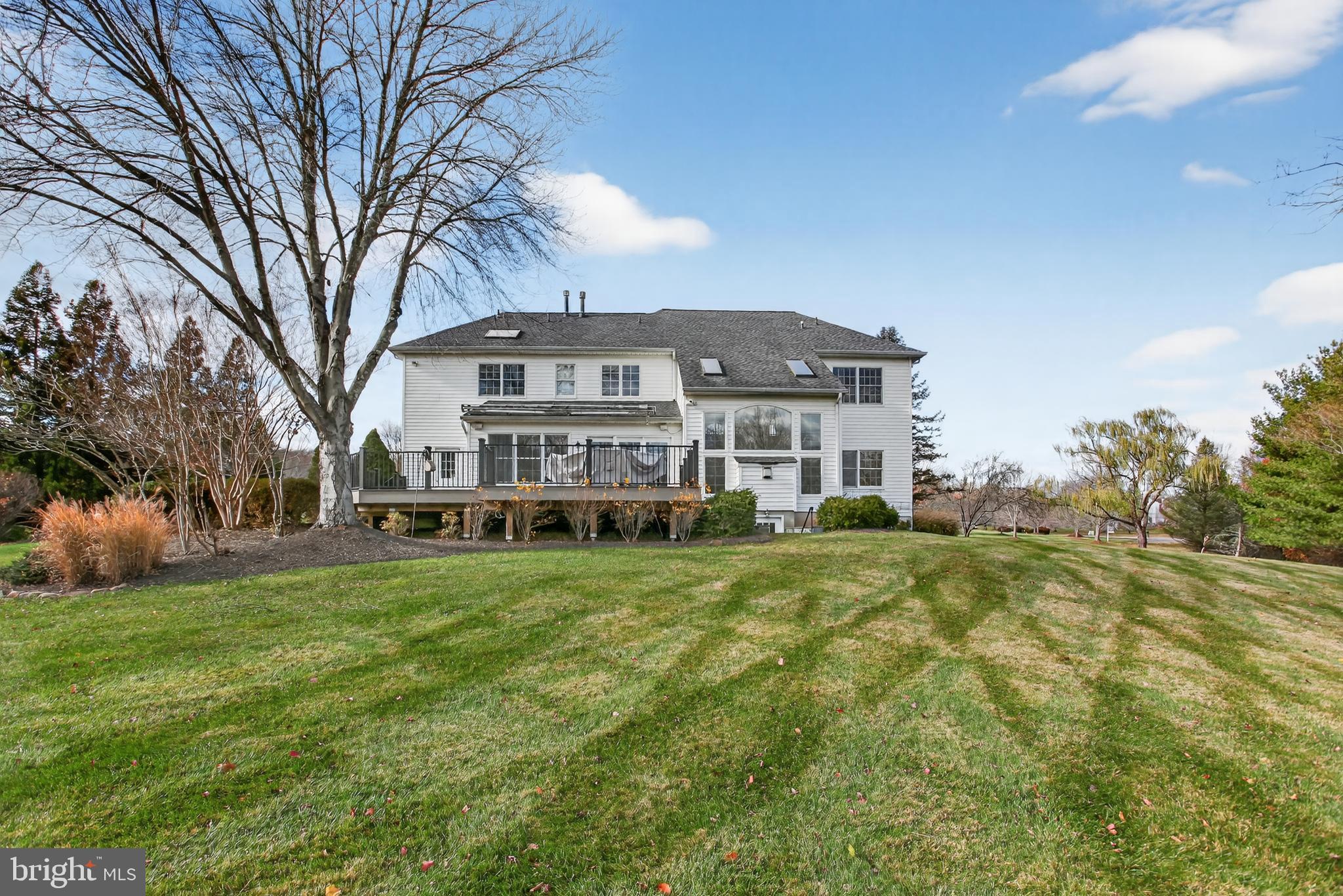 RIVER CROSSING - Residential