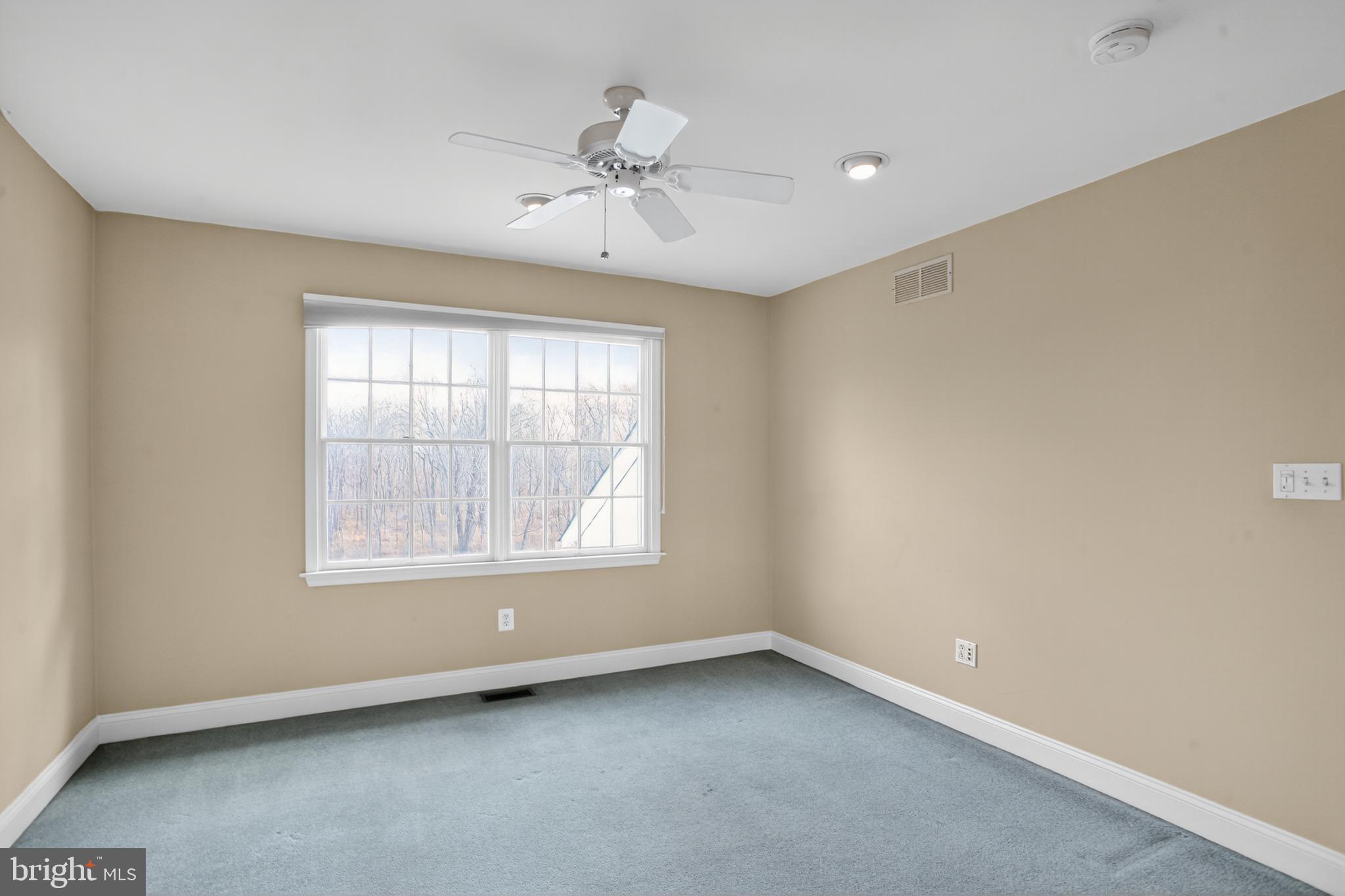 RIVER CROSSING - Residential