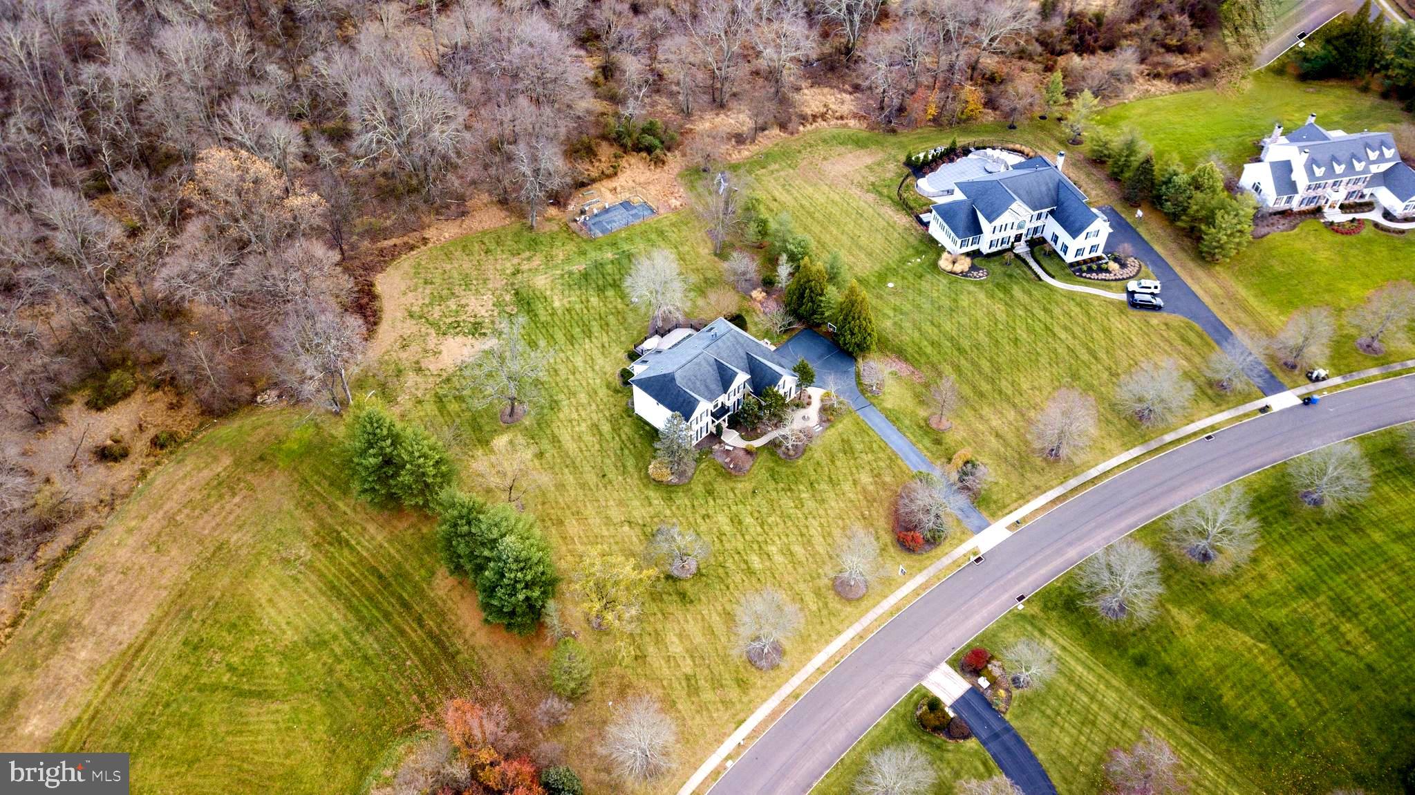 RIVER CROSSING - Residential