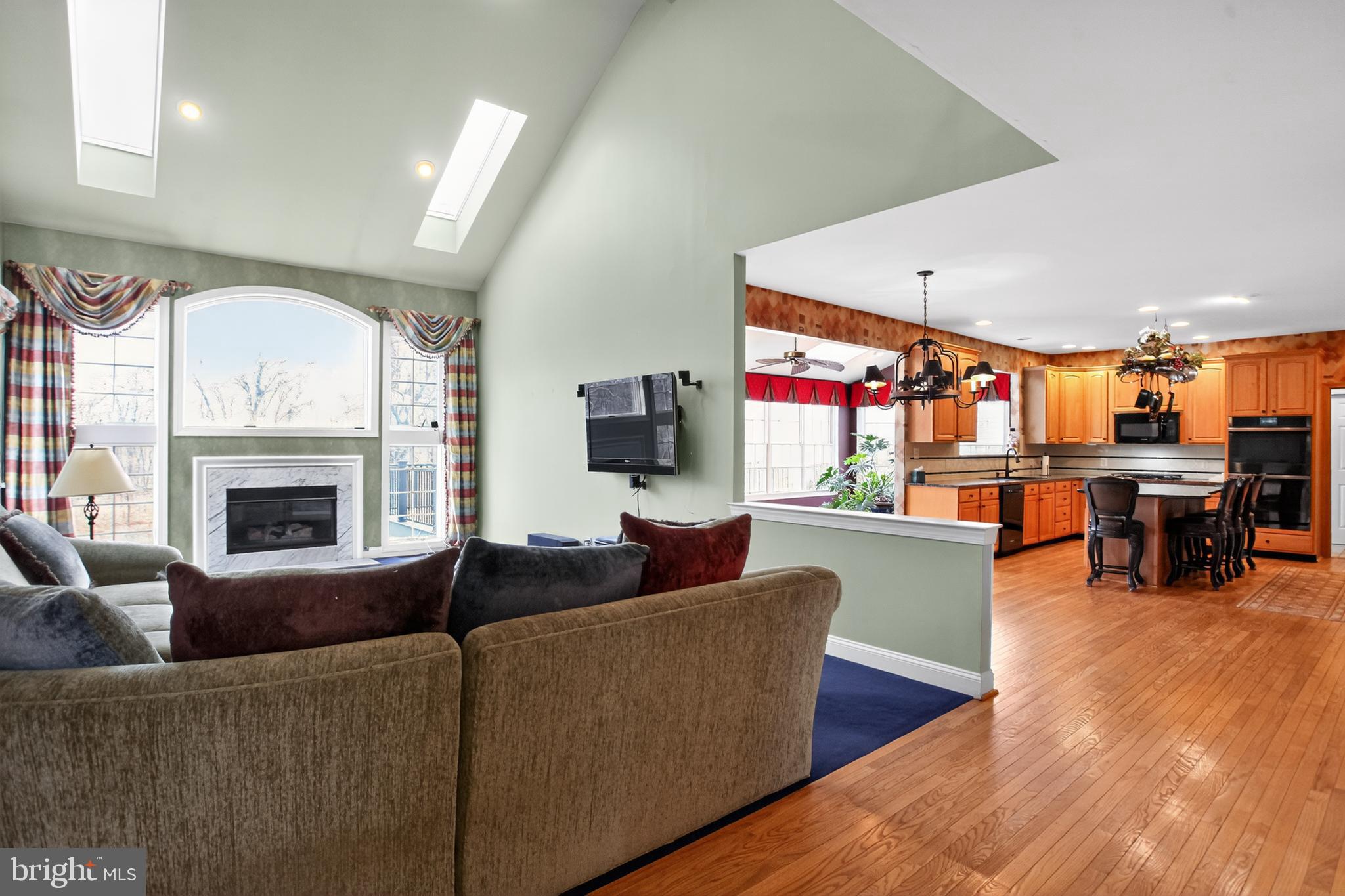 RIVER CROSSING - Residential