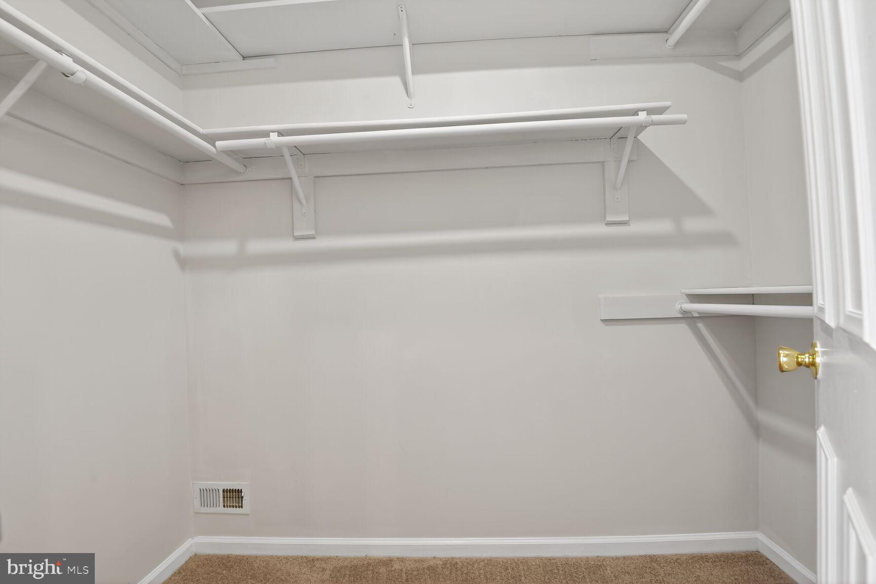 FRANKLIN FARM - Residential