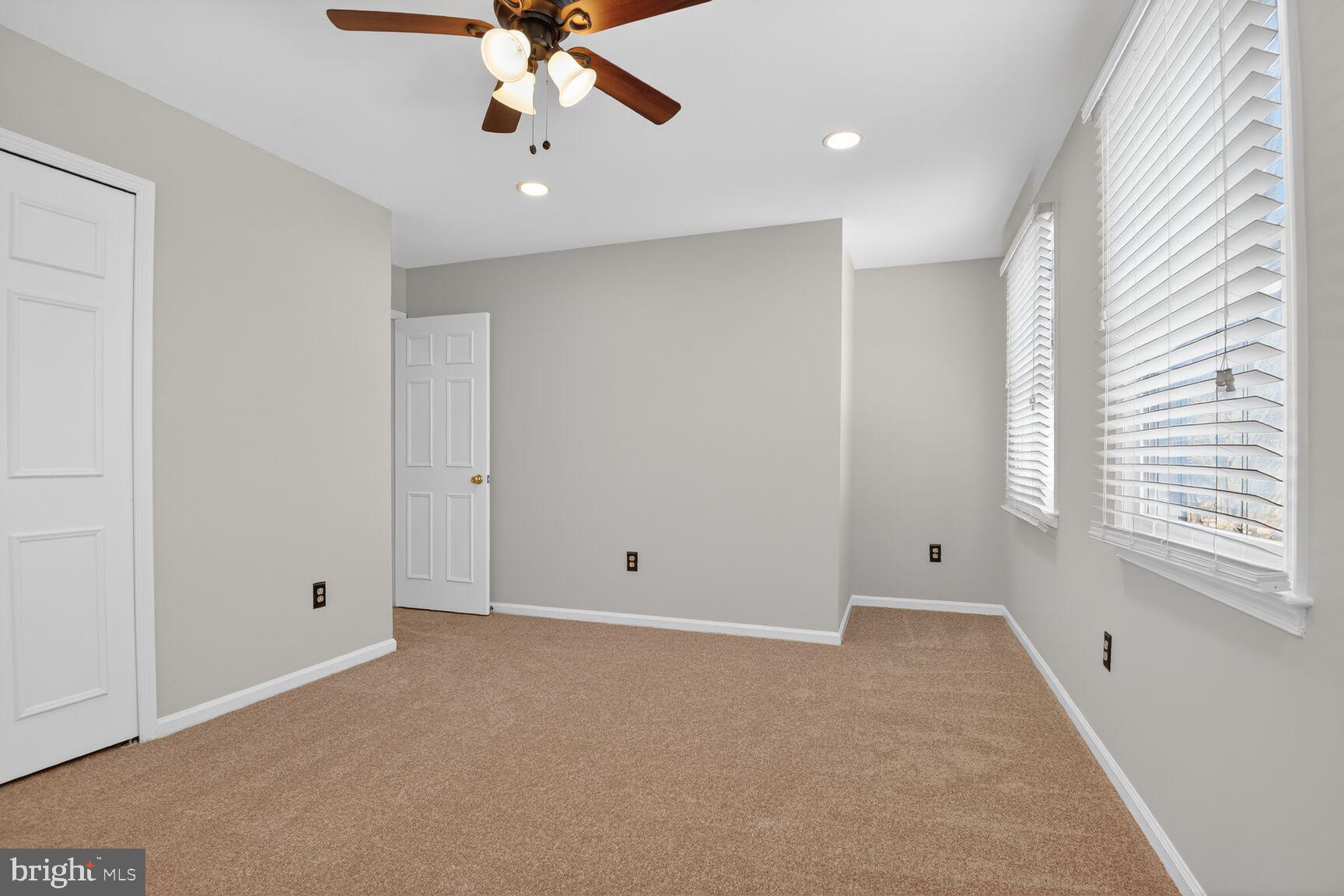 FRANKLIN FARM - Residential