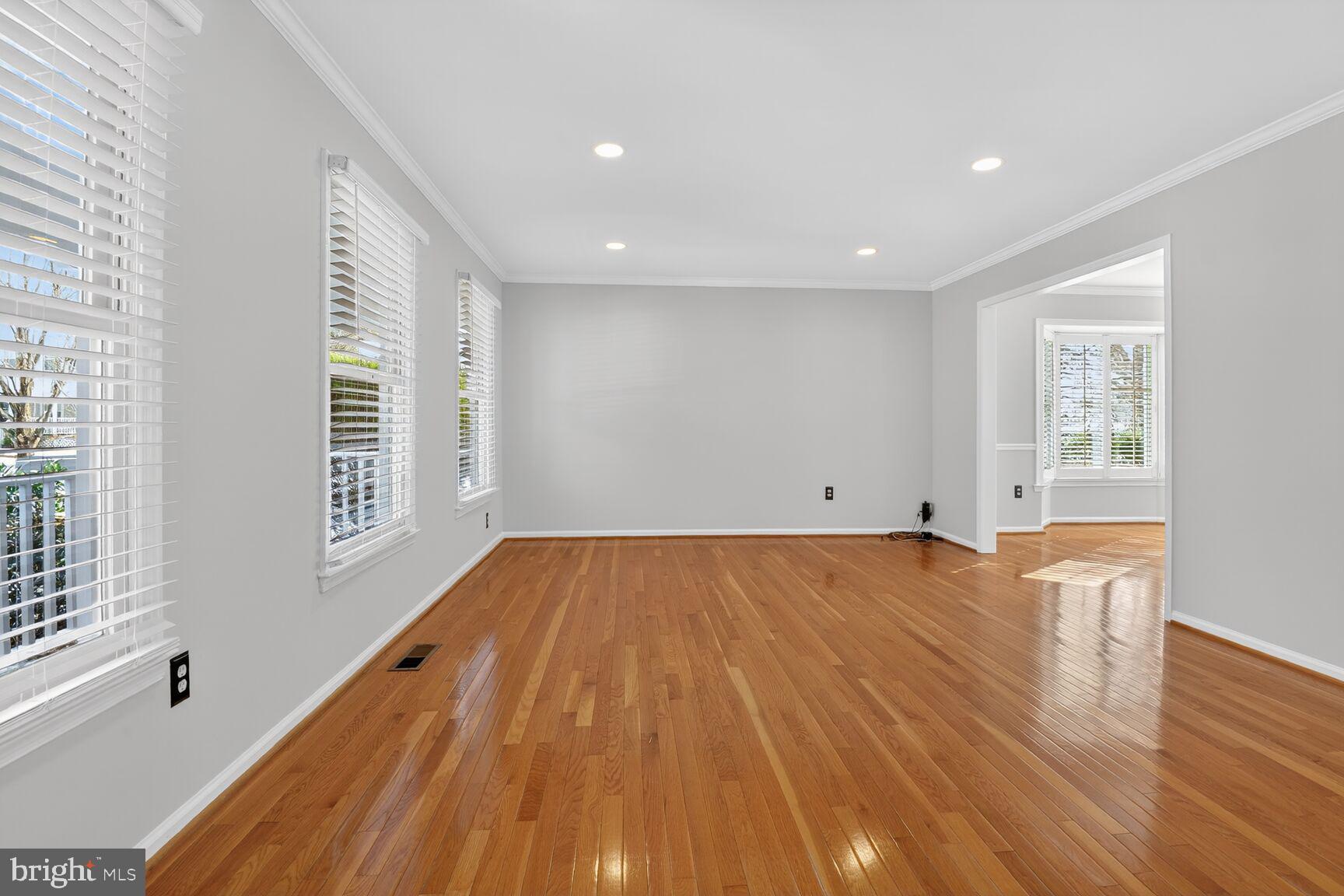 FRANKLIN FARM - Residential