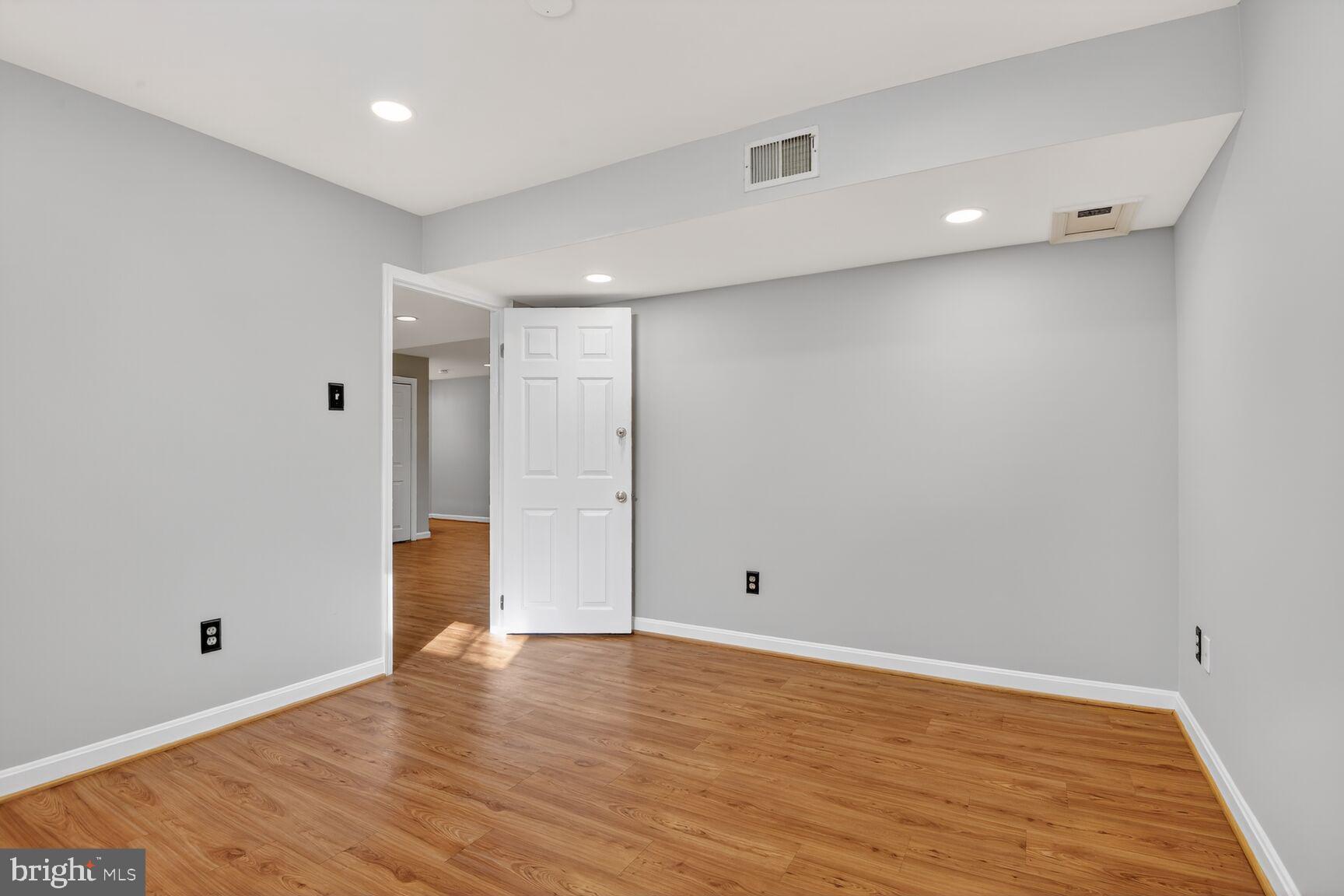 FRANKLIN FARM - Residential