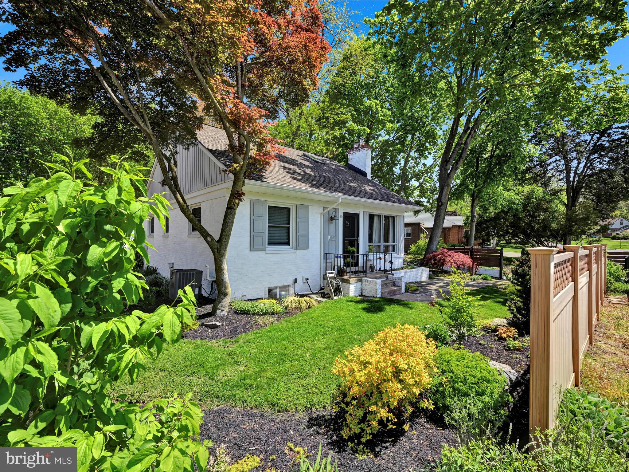 HAMILTON PARK - Residential