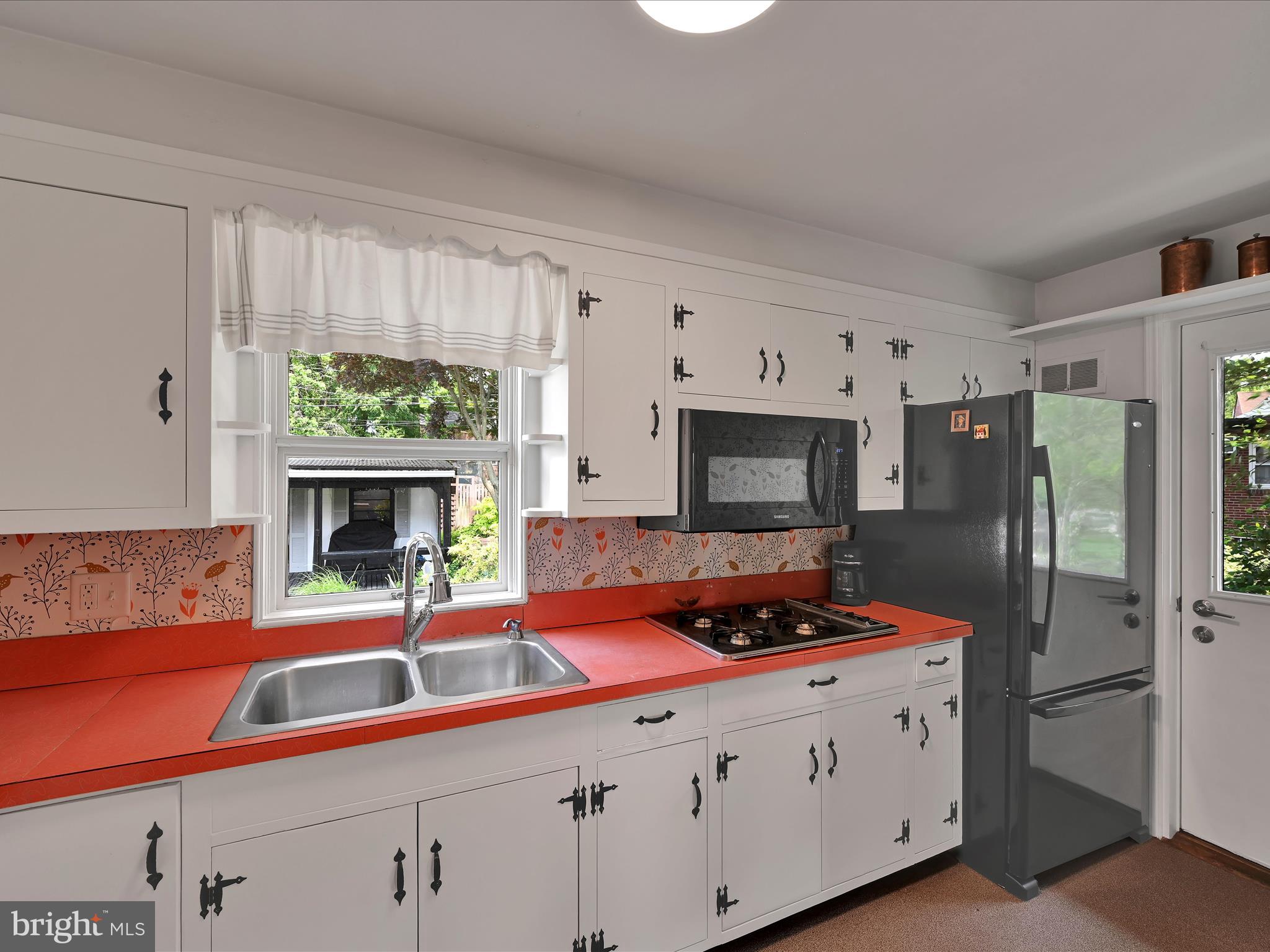 HAMILTON PARK - Residential
