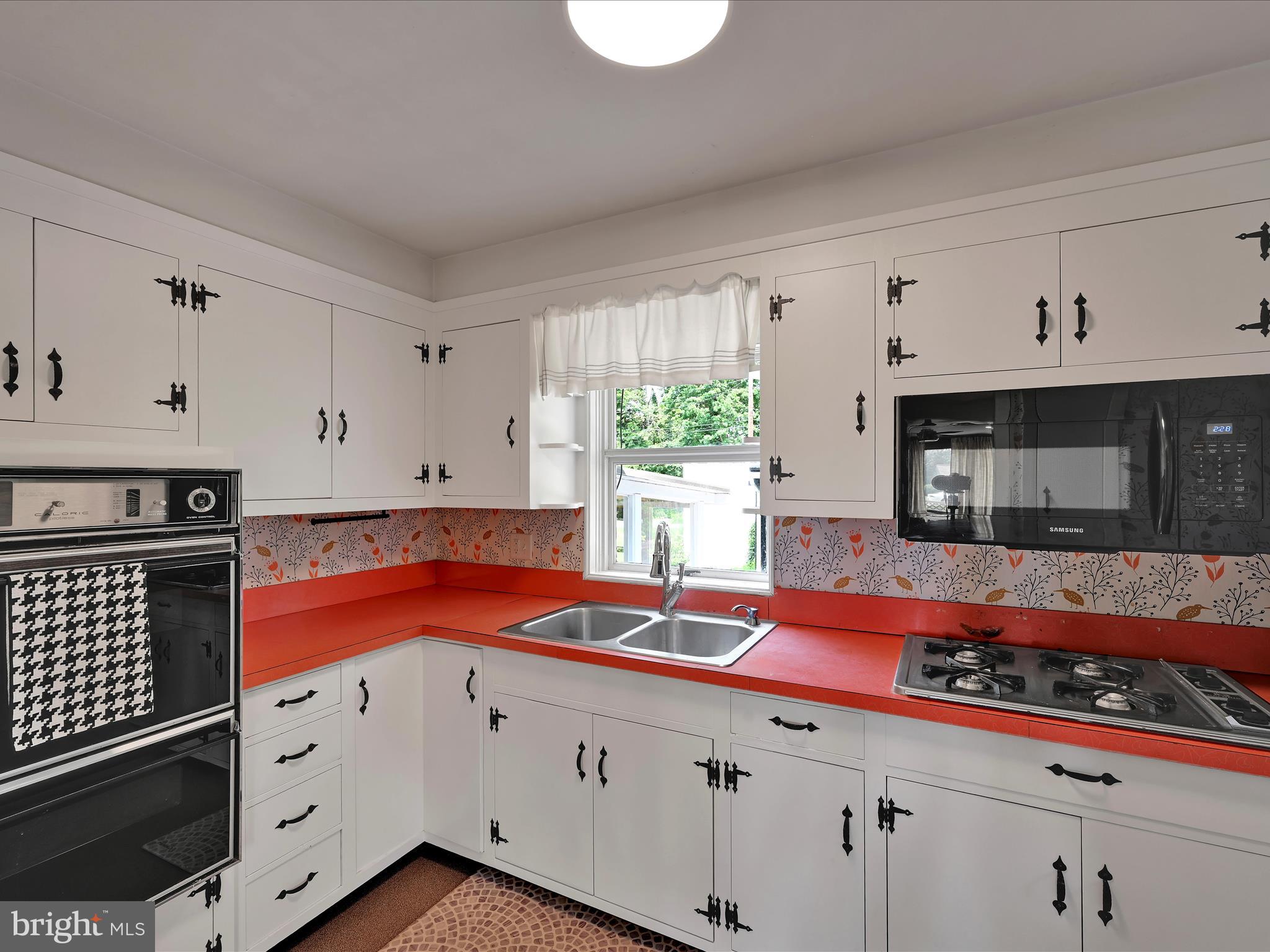 HAMILTON PARK - Residential