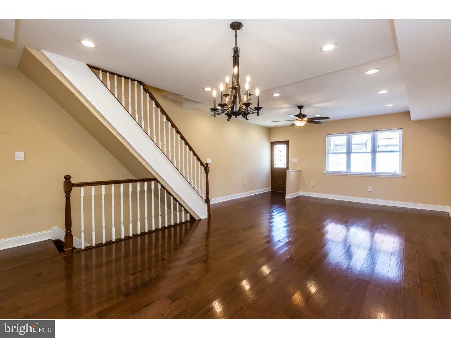 PORT RICHMOND - Residential