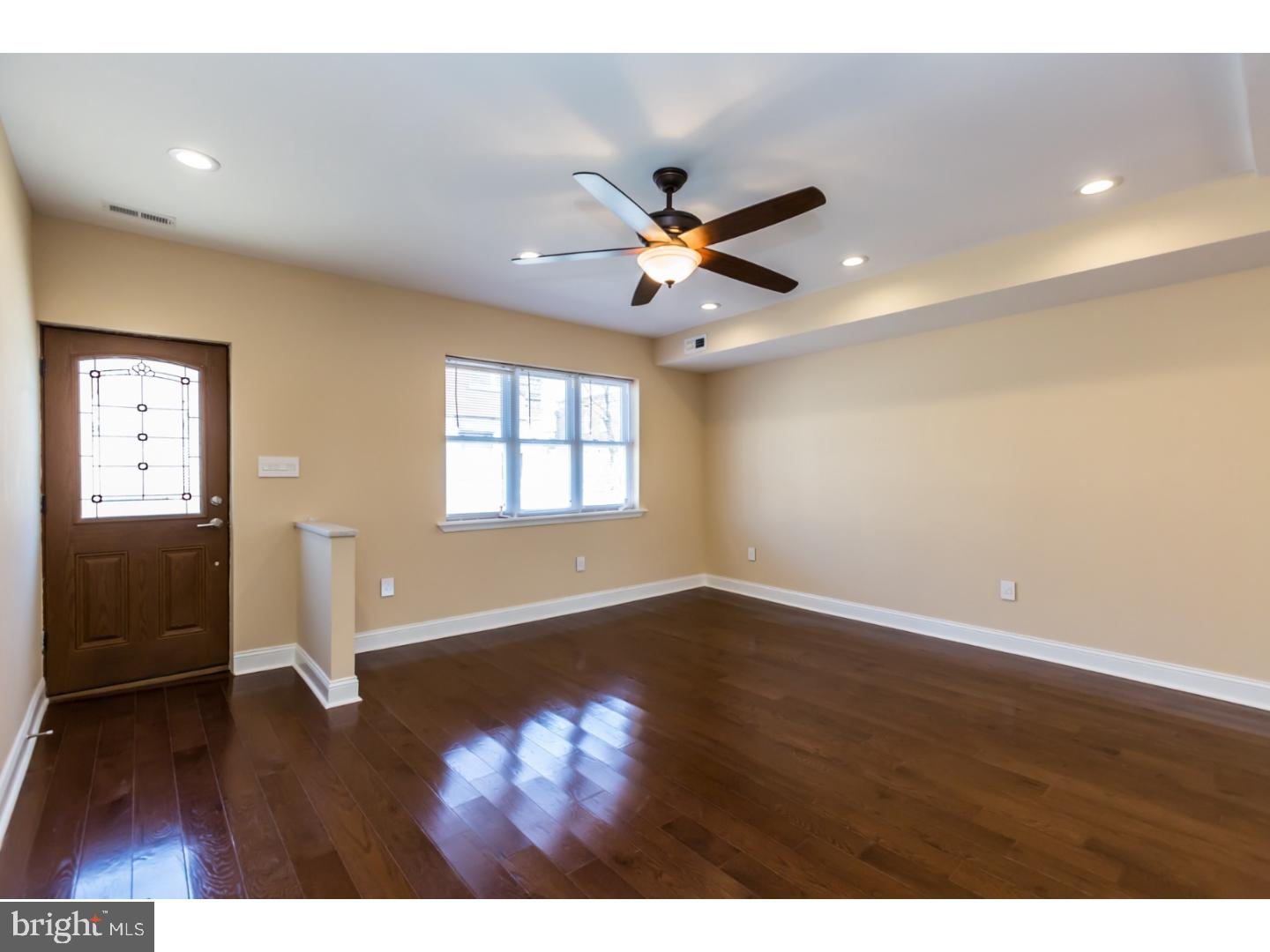 PORT RICHMOND - Residential