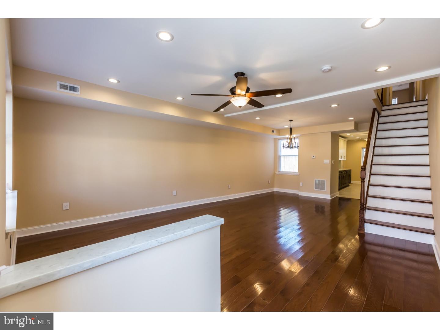 PORT RICHMOND - Residential