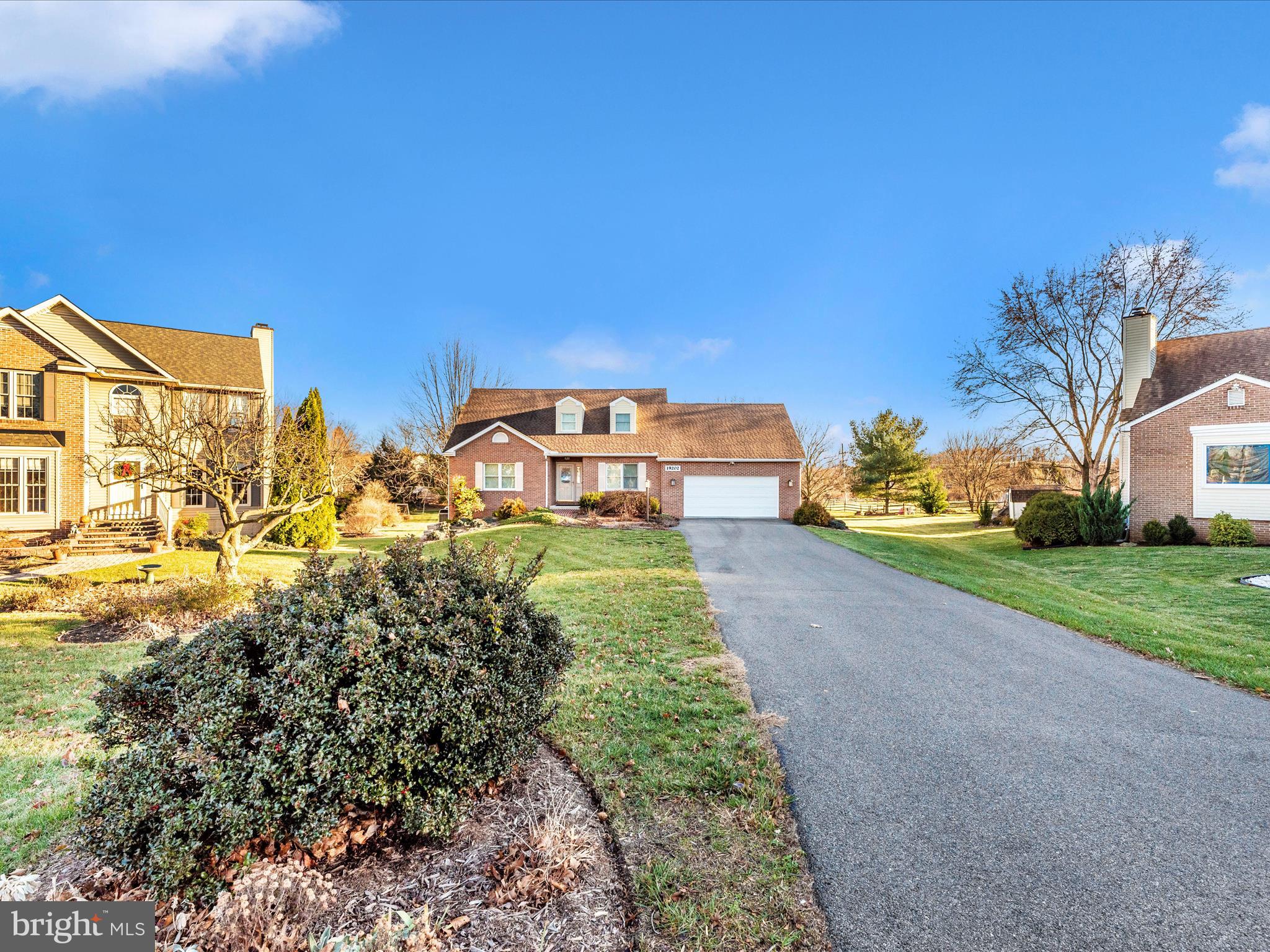 FOXLEIGH MEADOWS - Residential