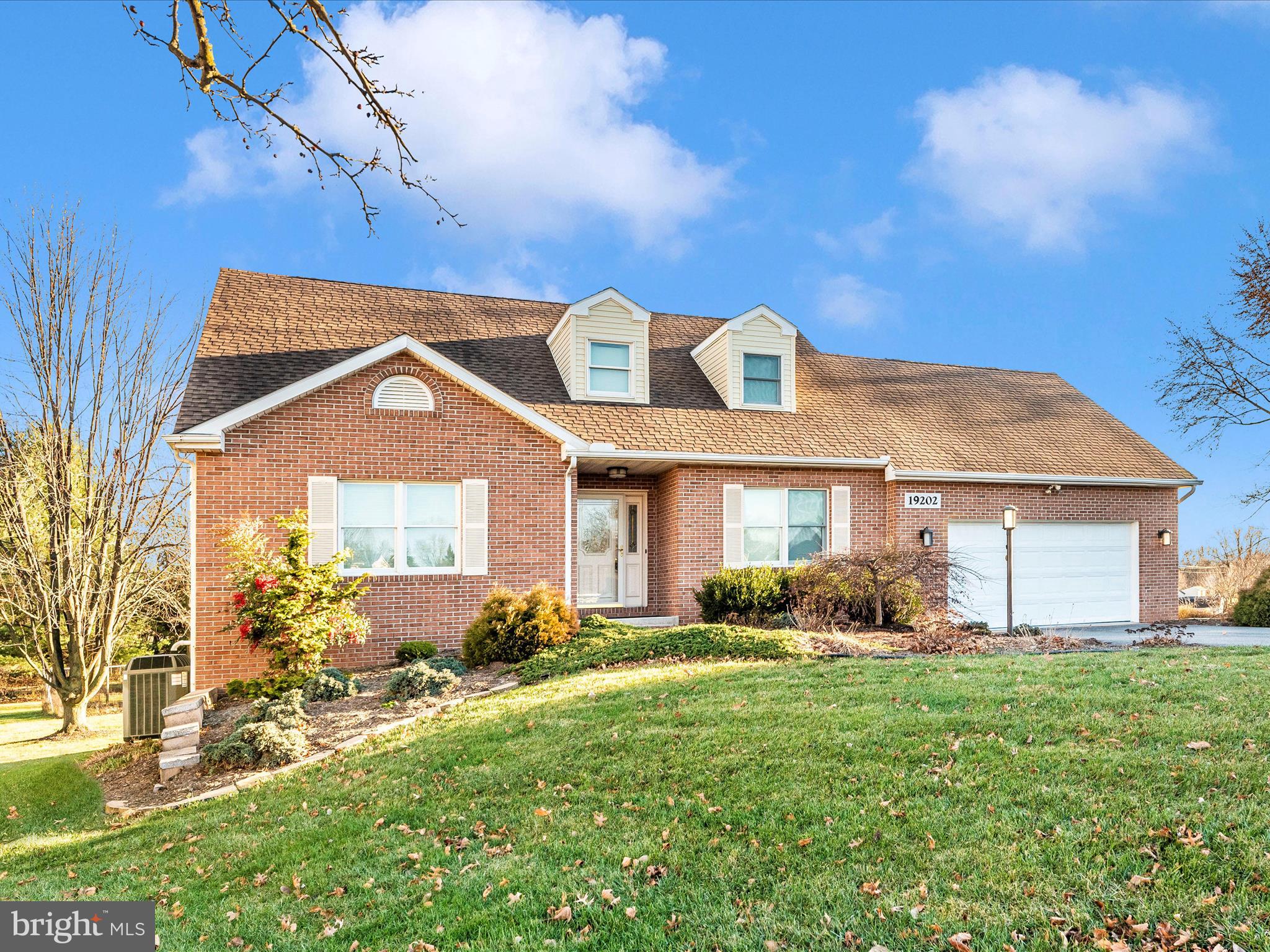 FOXLEIGH MEADOWS - Residential