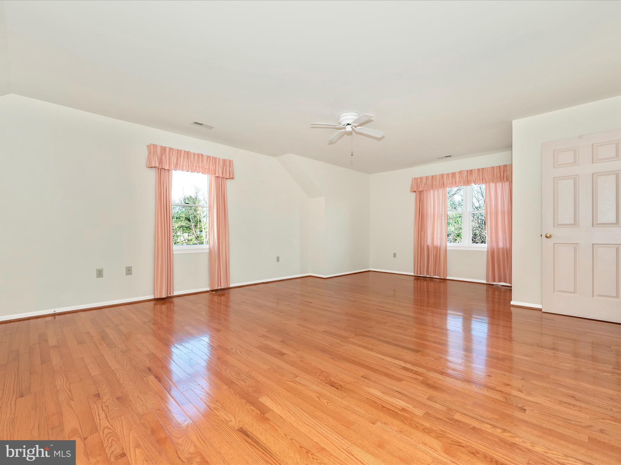 FOXLEIGH MEADOWS - Residential