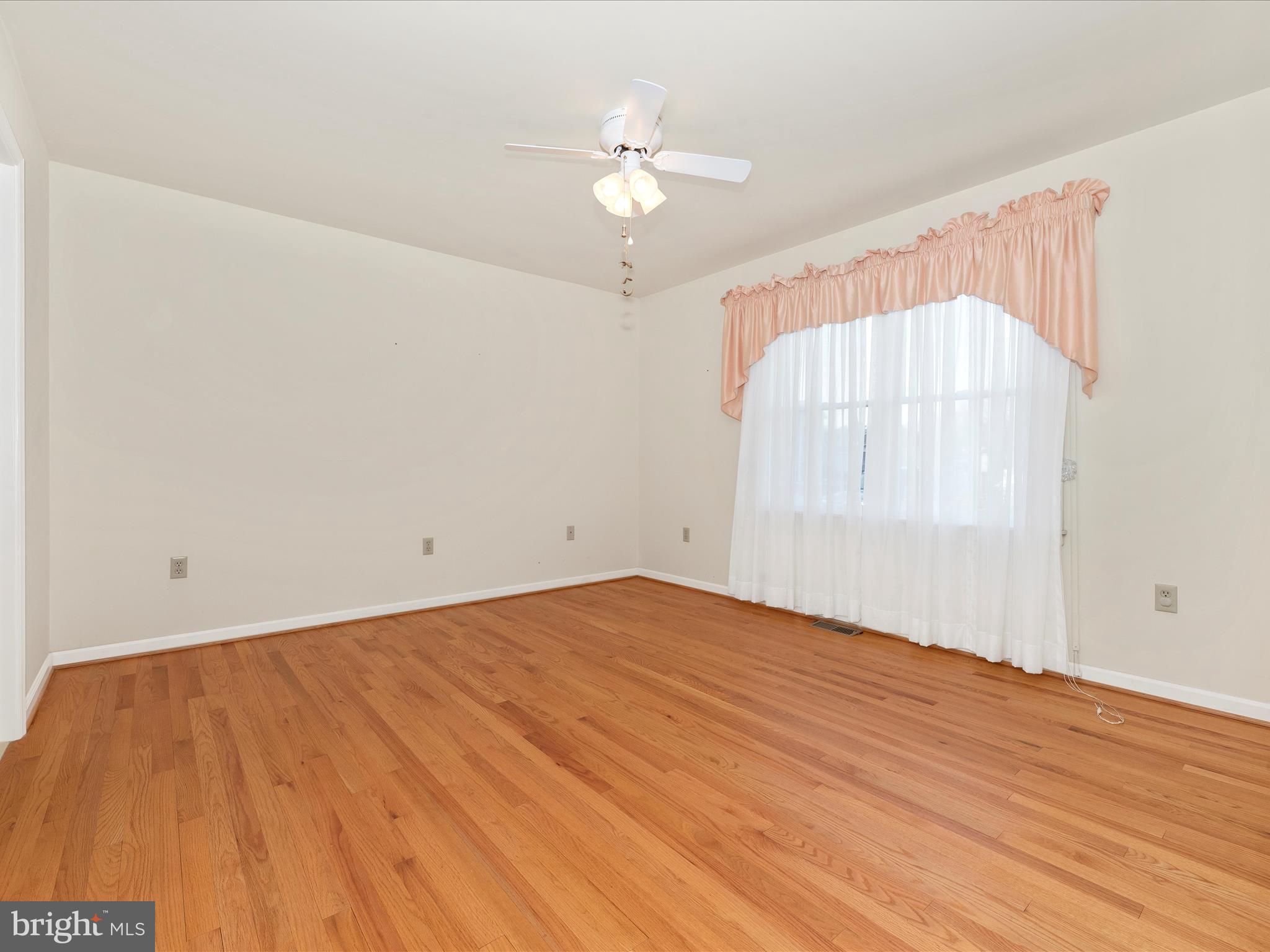 FOXLEIGH MEADOWS - Residential