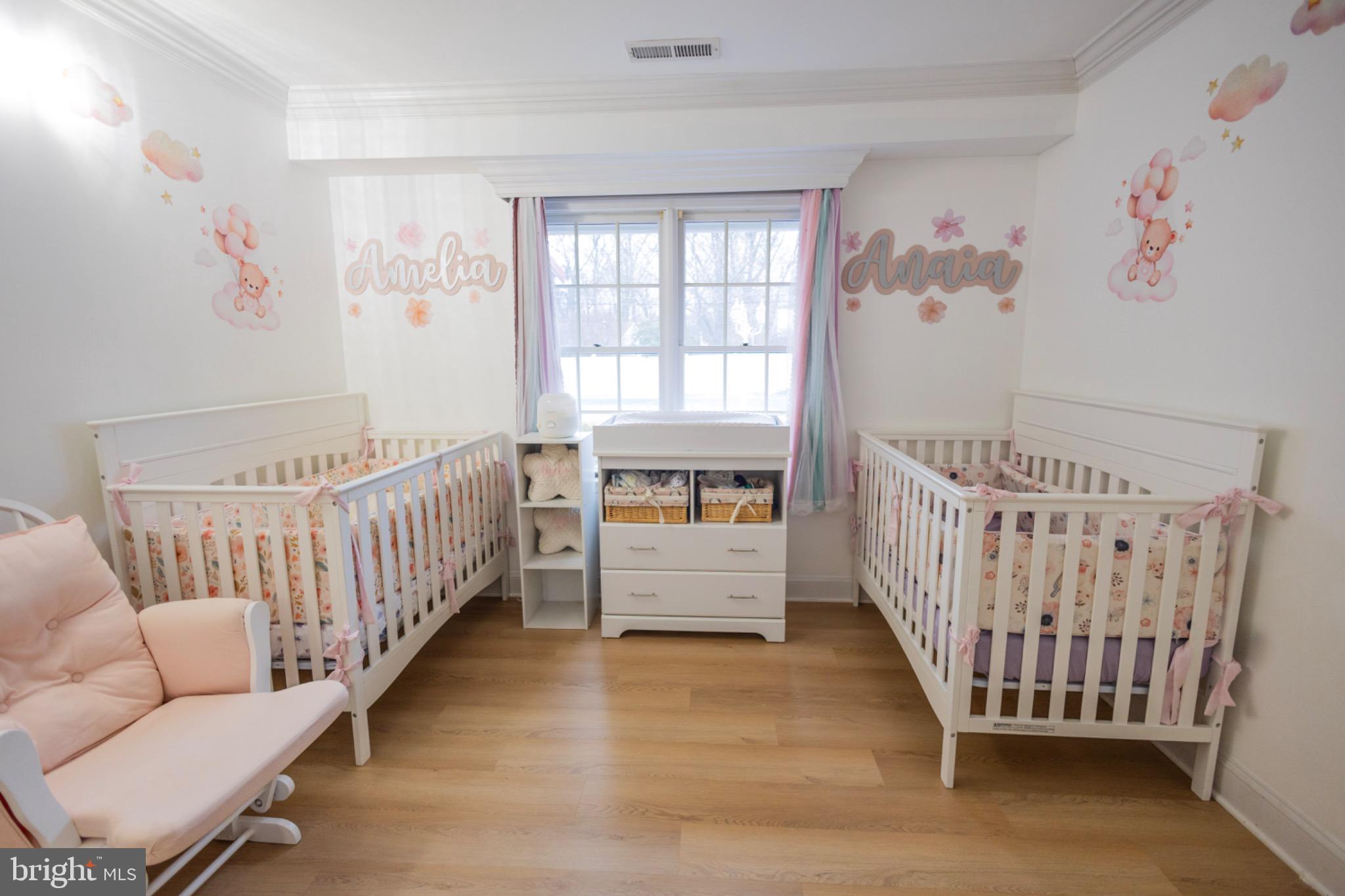 RED ROSE GATE - Residential Lease