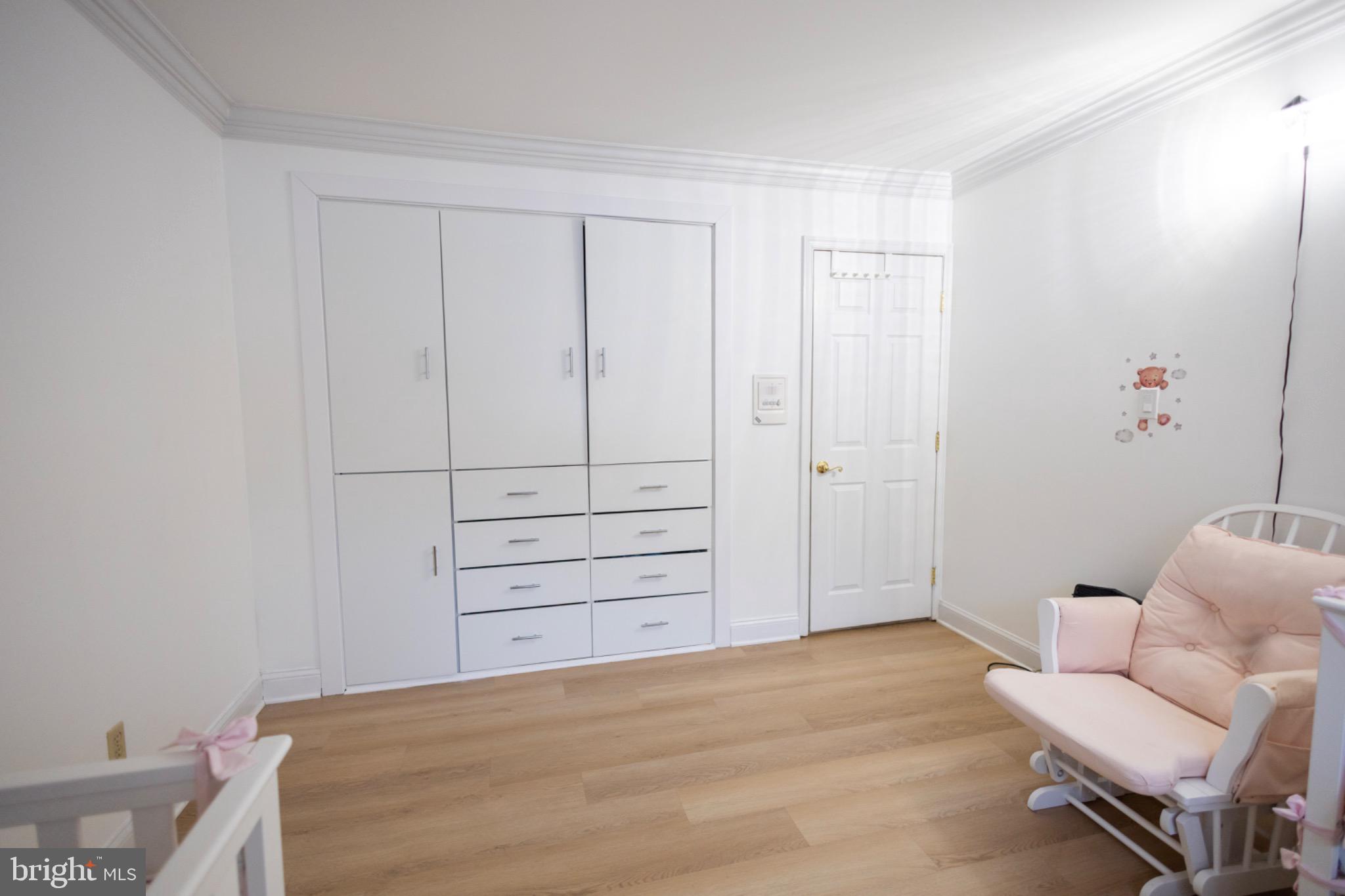 RED ROSE GATE - Residential Lease