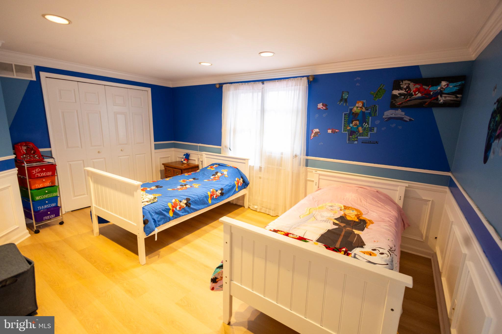 RED ROSE GATE - Residential Lease