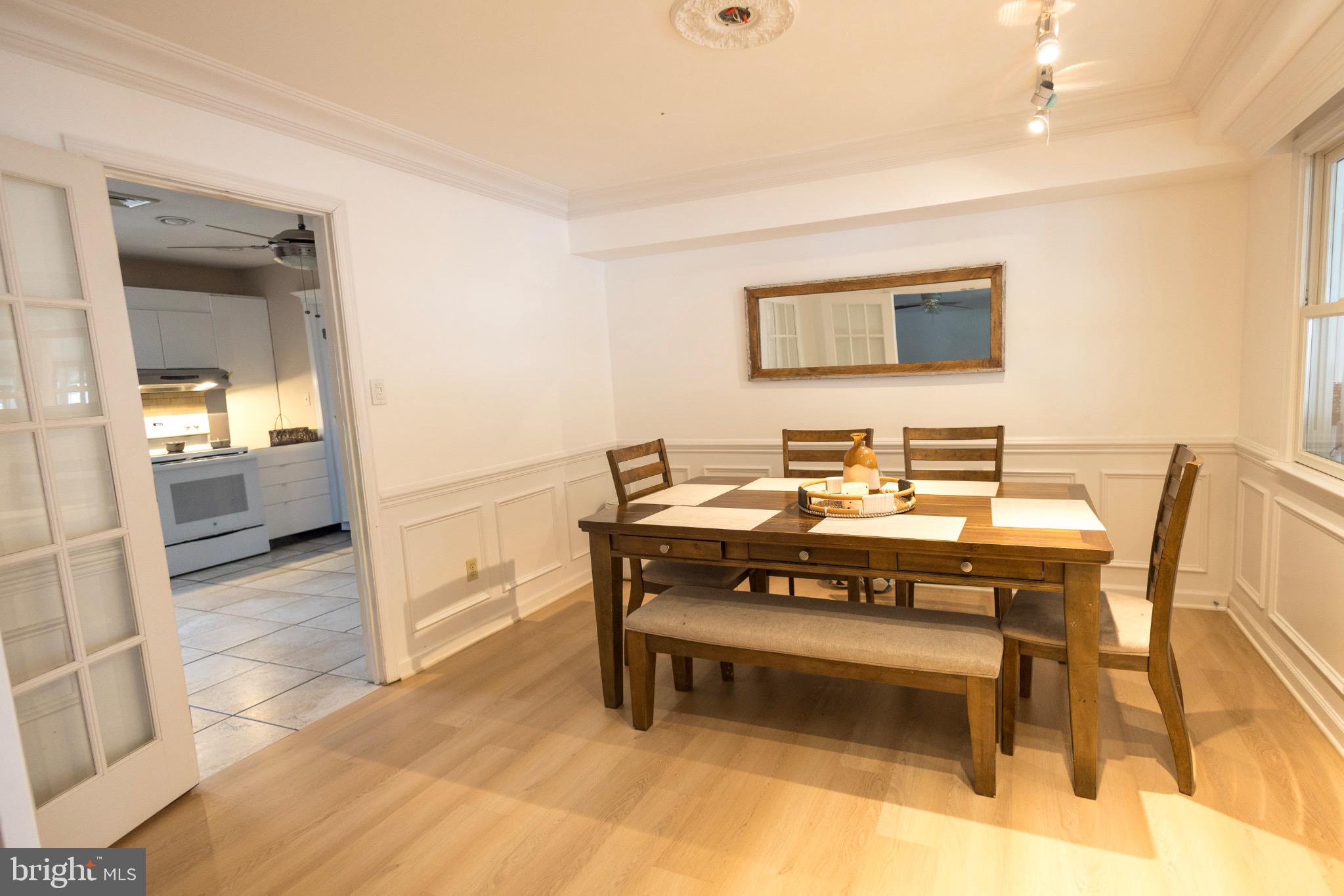 RED ROSE GATE - Residential Lease